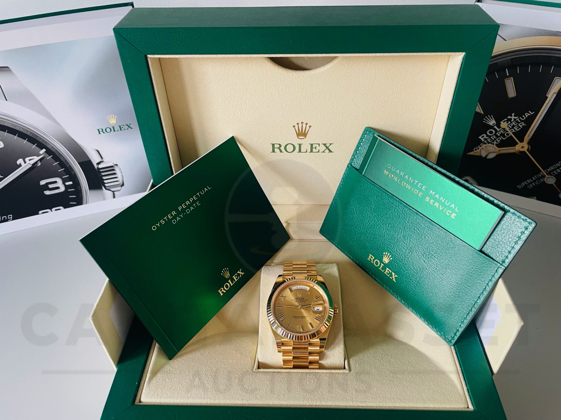 (On Sale) ROLEX DAY-DATE 40MM *18CT GOLD - ROMAN DIAL* (2022) *GENUINE TIMEPIECE* (BEAT THE WAIT) - Image 12 of 19