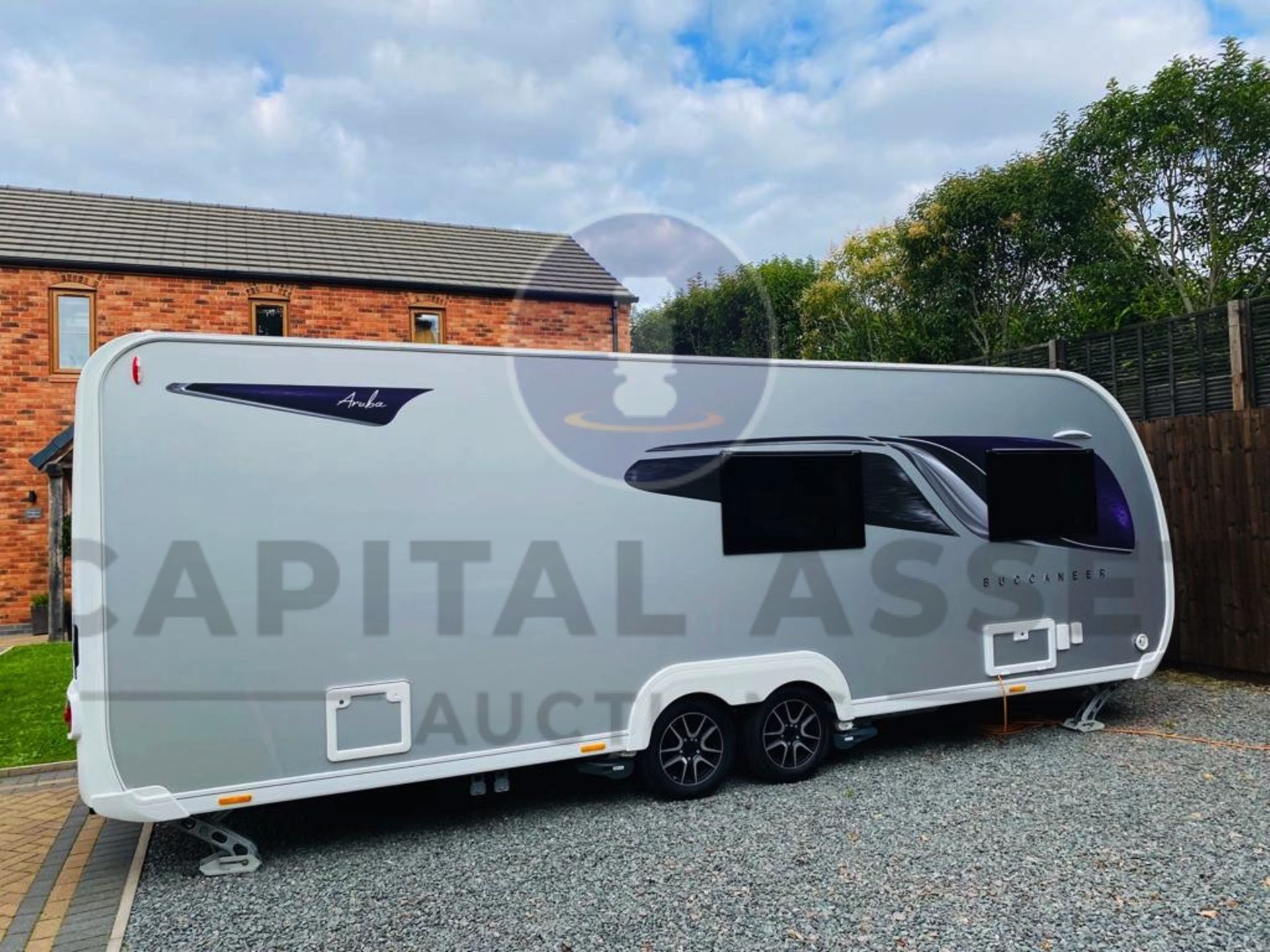 BUCCANEER ARUBA *6 BERTH LUXURY TOURING CARAVAN* (2022 - UNUSED) FIXED END BEDROOM *ULTIMATE SPEC* - Image 9 of 24