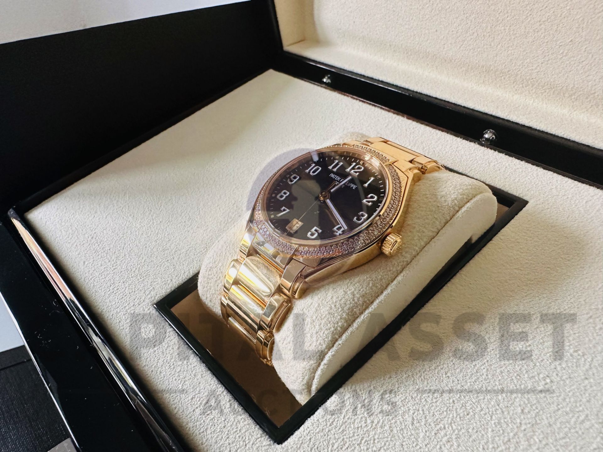 PATEK PHILLIPE TWENTY~4 AUTOMATIC *18ct ROSE GOLD* (2022 - BRAND NEW / UNWORN) *160 DIAMOND BEZEL* - Image 16 of 38