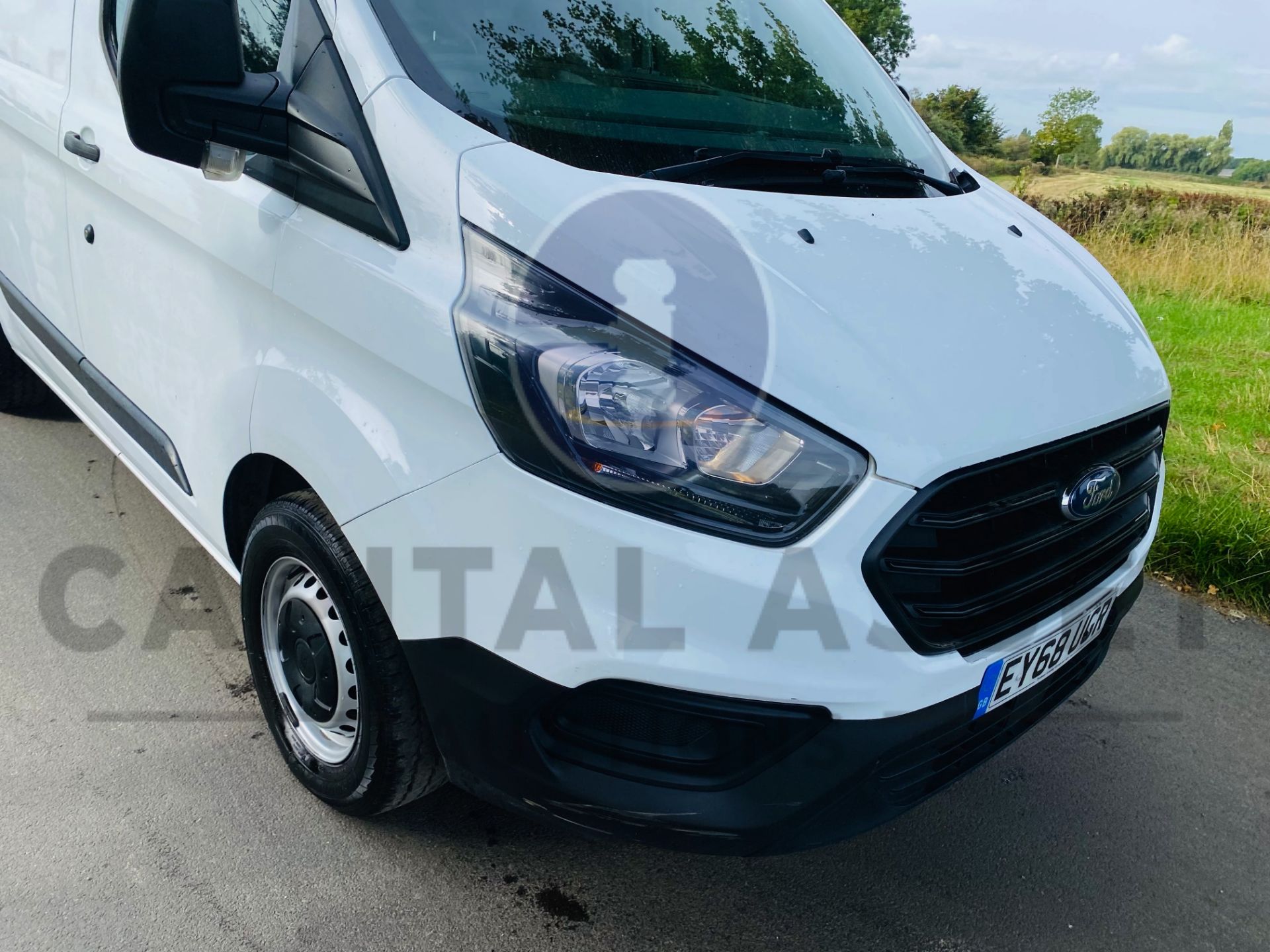 FORD TRANSIT CUSTOM *GAH REFRIGERATED VAN* (2019 - EURO 6) 2.0 TDCI - 6 SPEED (1 OWNER FROM NEW) - Image 15 of 38