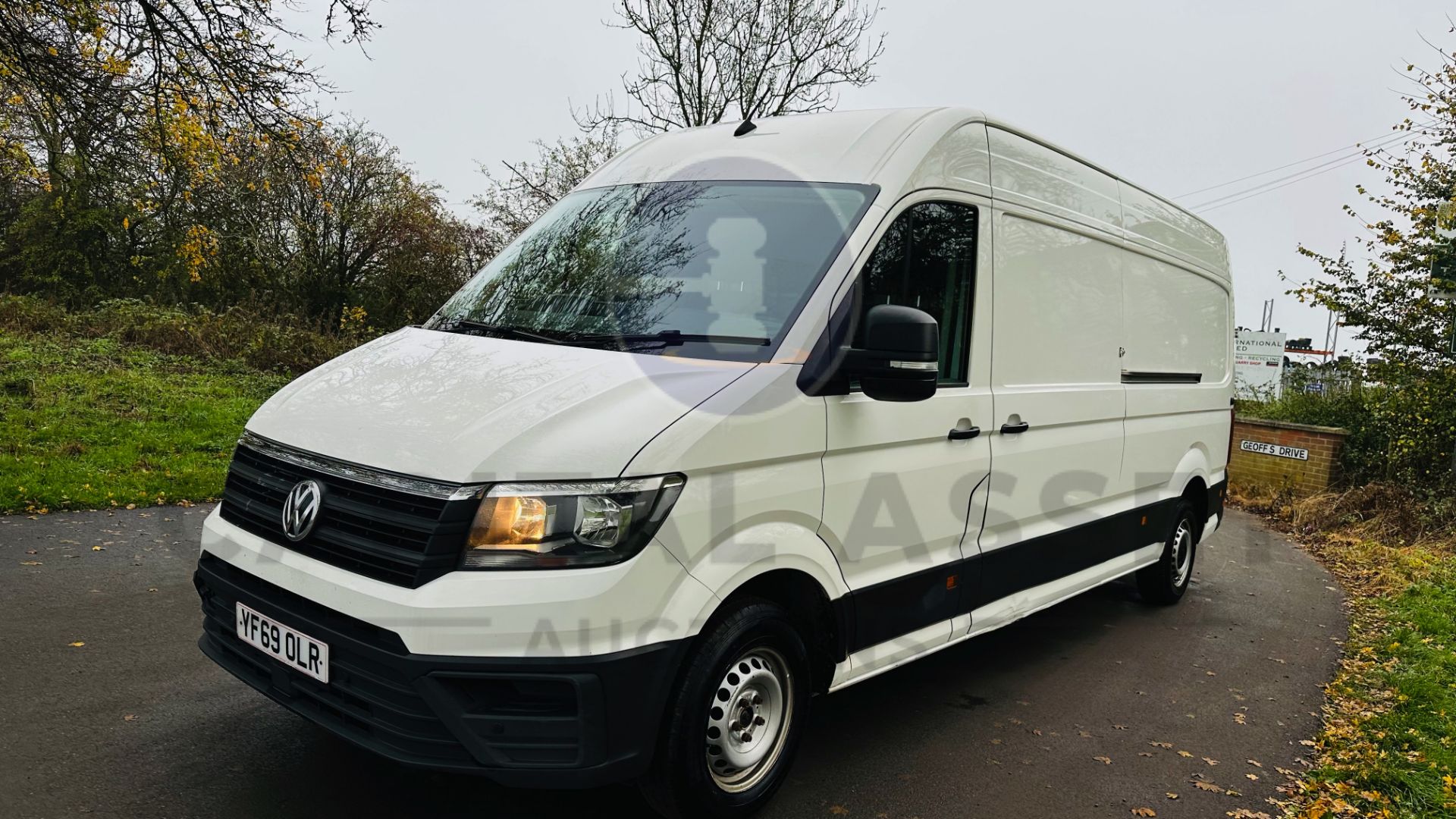 VOLKSWAGEN CRAFTER *TRENDLINE* LWB HI-ROOF (2020 -EURO 6) 2.0 TDI -1 40 BHP- 6 SPEED *A/C* (3500 KG) - Image 5 of 39