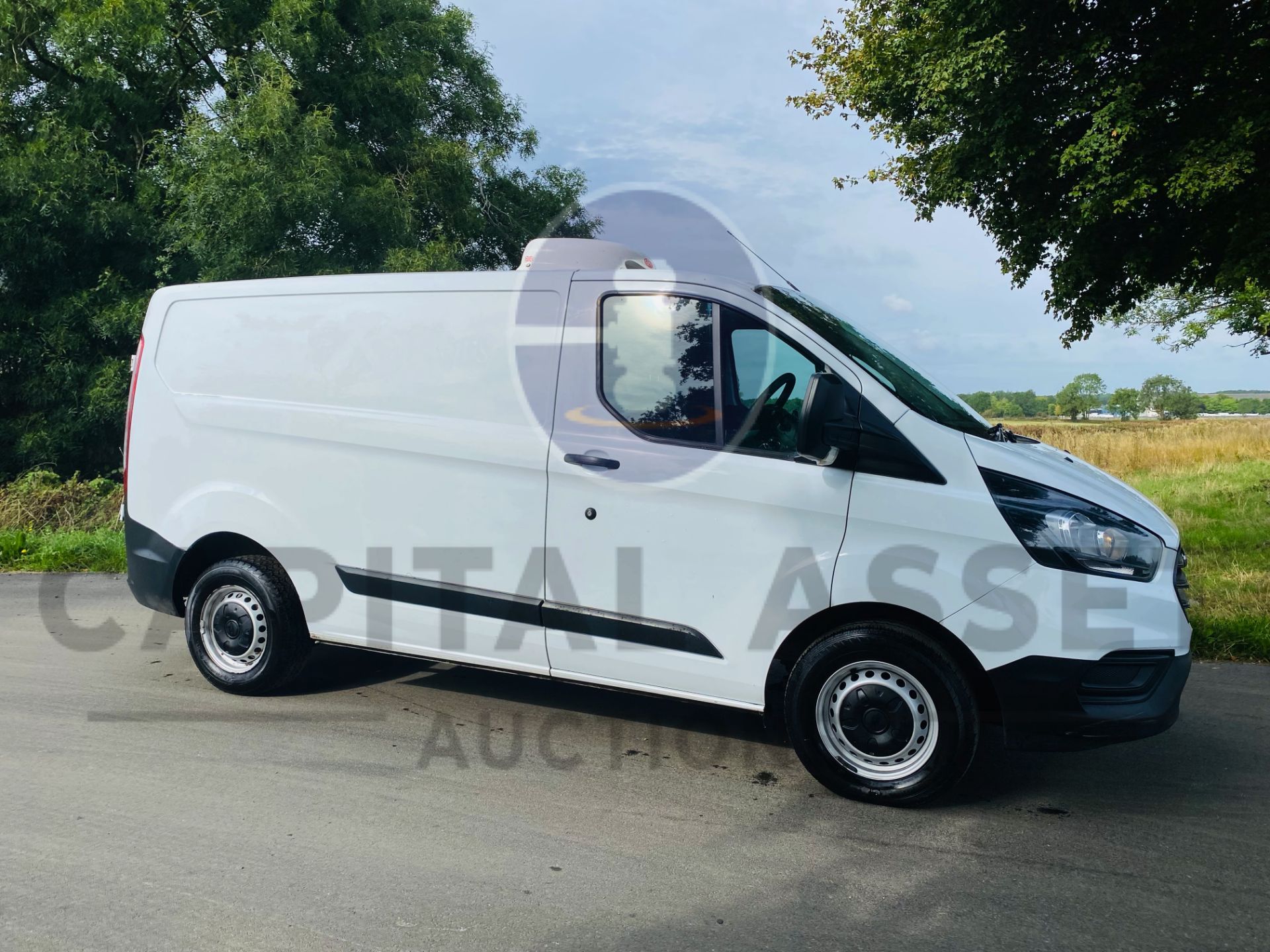 FORD TRANSIT CUSTOM *GAH REFRIGERATED VAN* (2019 - EURO 6) 2.0 TDCI - 6 SPEED (1 OWNER FROM NEW) - Image 11 of 38