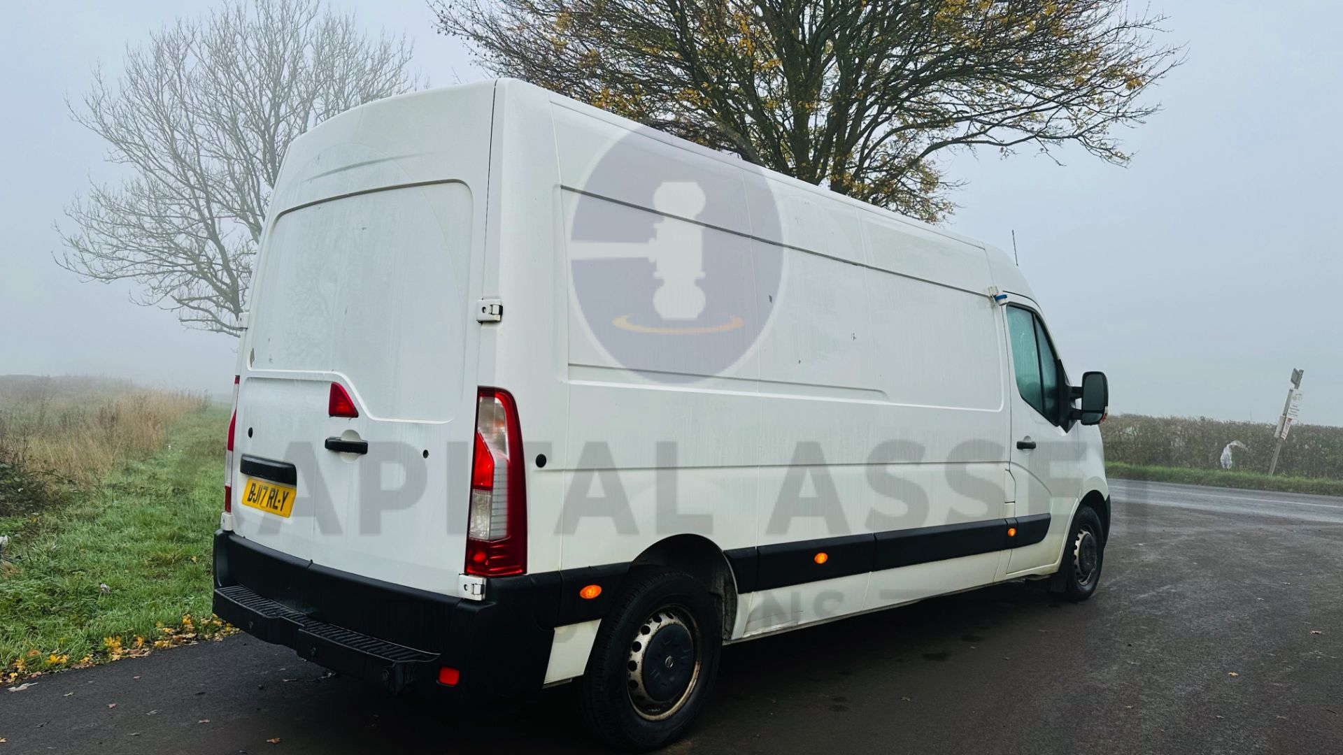 (ON SALE) NISSAN NV400 *LWB - REFRIGERATED VAN* (2017 - EURO 6) 2.3 DCI (3500 KG) *1 OWNER FROM NEW* - Image 12 of 40
