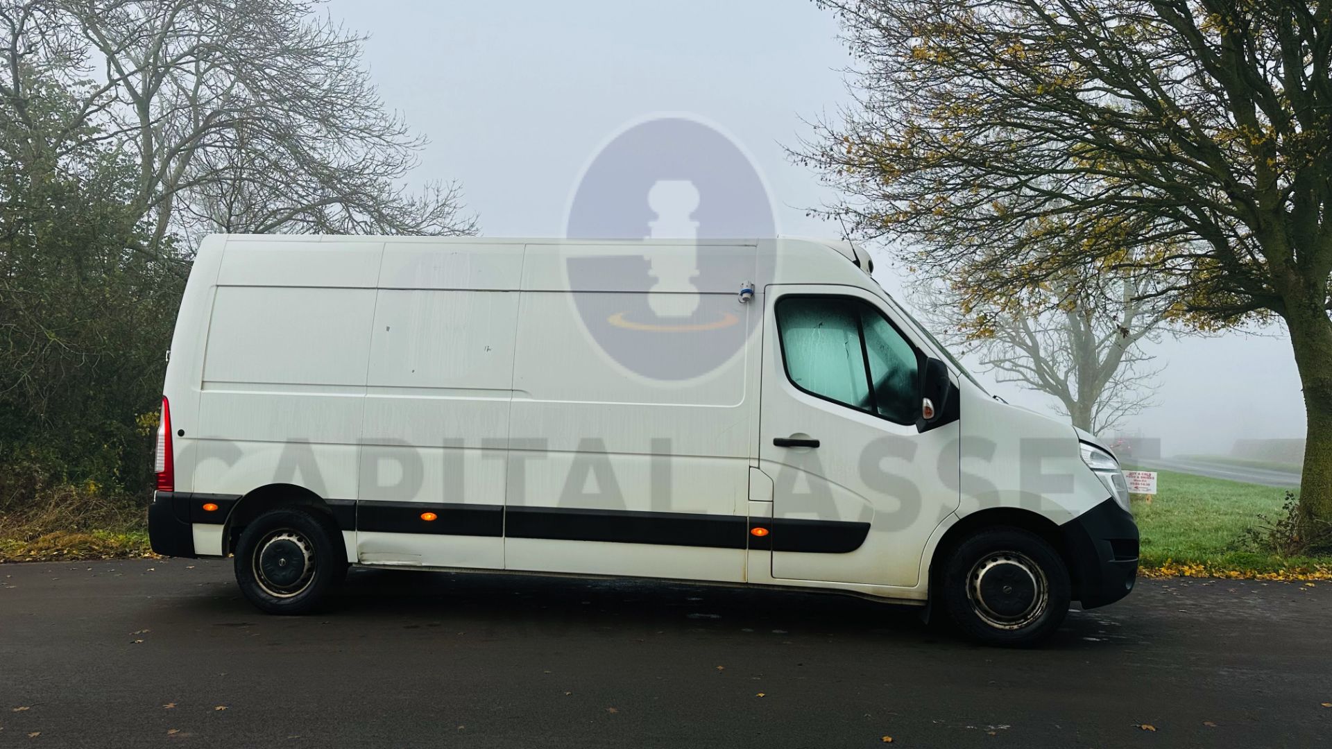 (ON SALE) NISSAN NV400 *LWB - REFRIGERATED VAN* (2017 - EURO 6) 2.3 DCI (3500 KG) *1 OWNER FROM NEW* - Image 14 of 40