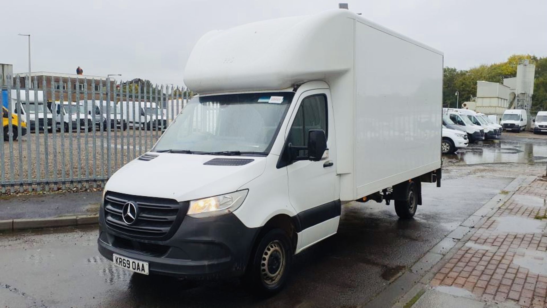 (On Sale) MERCEDES SPRINTER 314CDI "LONG WHEEL BASE LUTON BOX VAN" 2020 REG - 1 OWNER - TAIL LIFT - Image 2 of 11