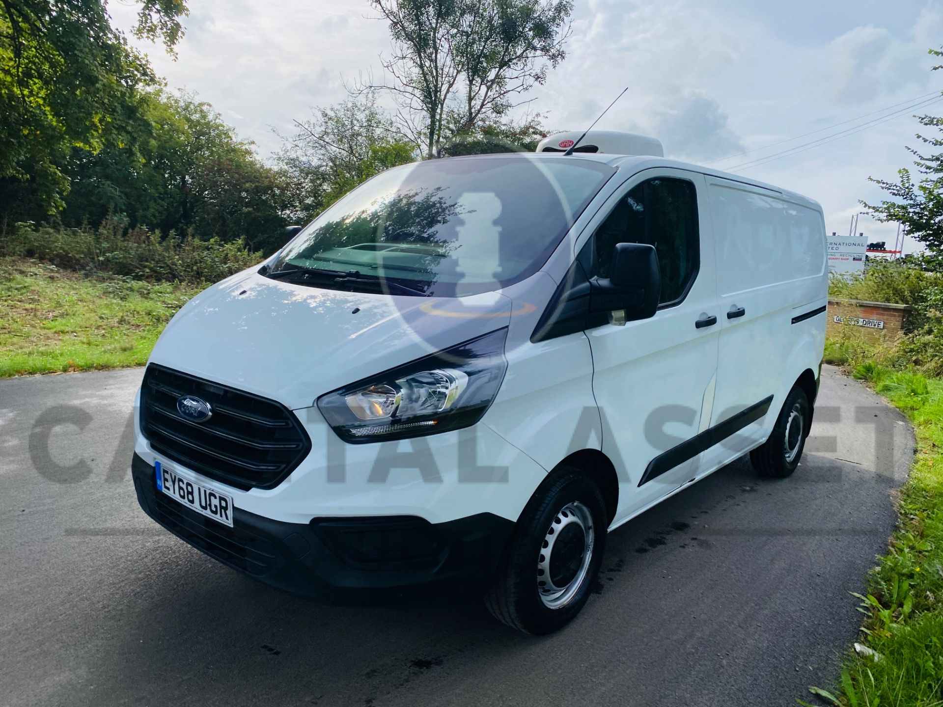 FORD TRANSIT CUSTOM *GAH REFRIGERATED VAN* (2019 - EURO 6) 2.0 TDCI - 6 SPEED (1 OWNER FROM NEW) - Image 2 of 38