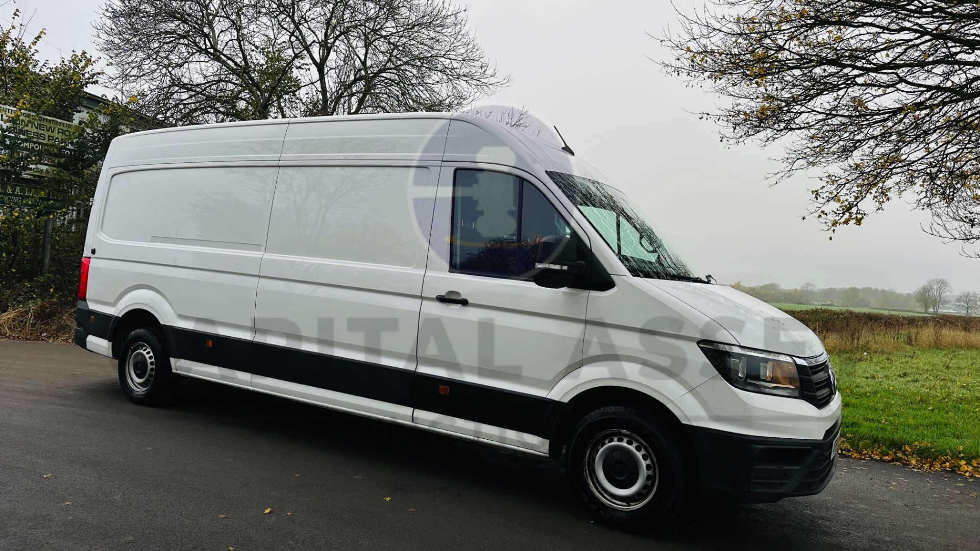 VOLKSWAGEN CRAFTER *TRENDLINE* LWB HI-ROOF (2020 -EURO 6) 2.0 TDI -1 40 BHP- 6 SPEED *A/C* (3500 KG) - Image 2 of 39