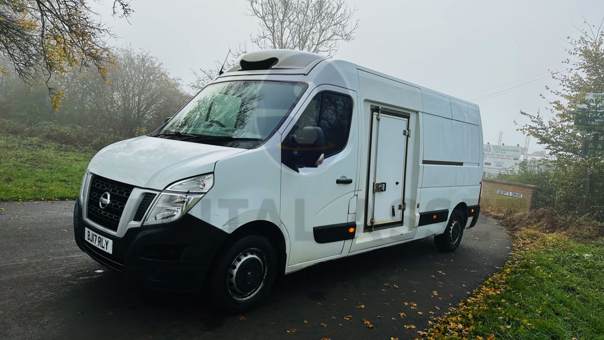 (ON SALE) NISSAN NV400 *LWB - REFRIGERATED VAN* (2017 - EURO 6) 2.3 DCI (3500 KG) *1 OWNER FROM NEW* - Image 6 of 40