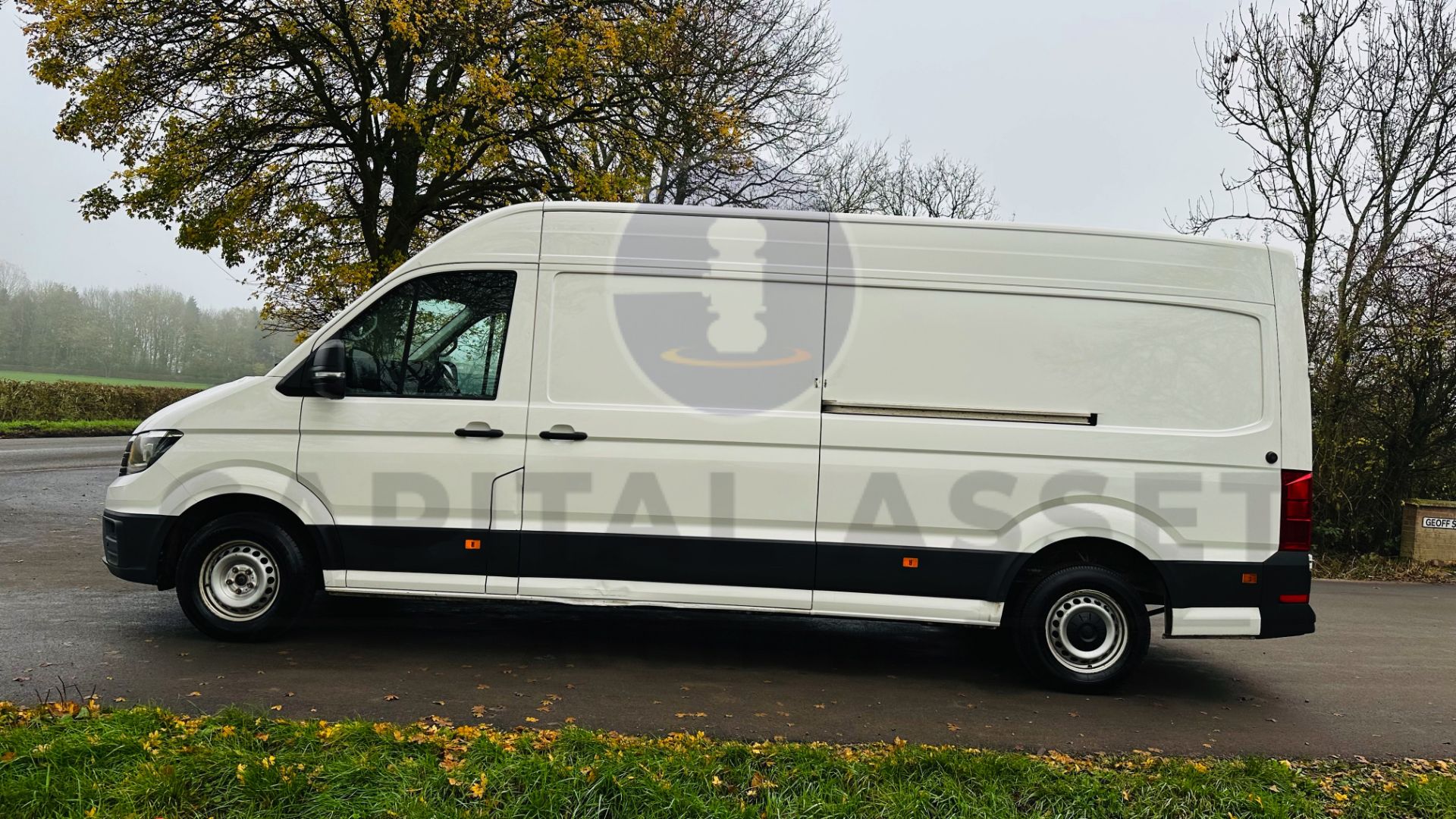 VOLKSWAGEN CRAFTER *TRENDLINE* LWB HI-ROOF (2020 -EURO 6) 2.0 TDI -1 40 BHP- 6 SPEED *A/C* (3500 KG) - Image 8 of 39