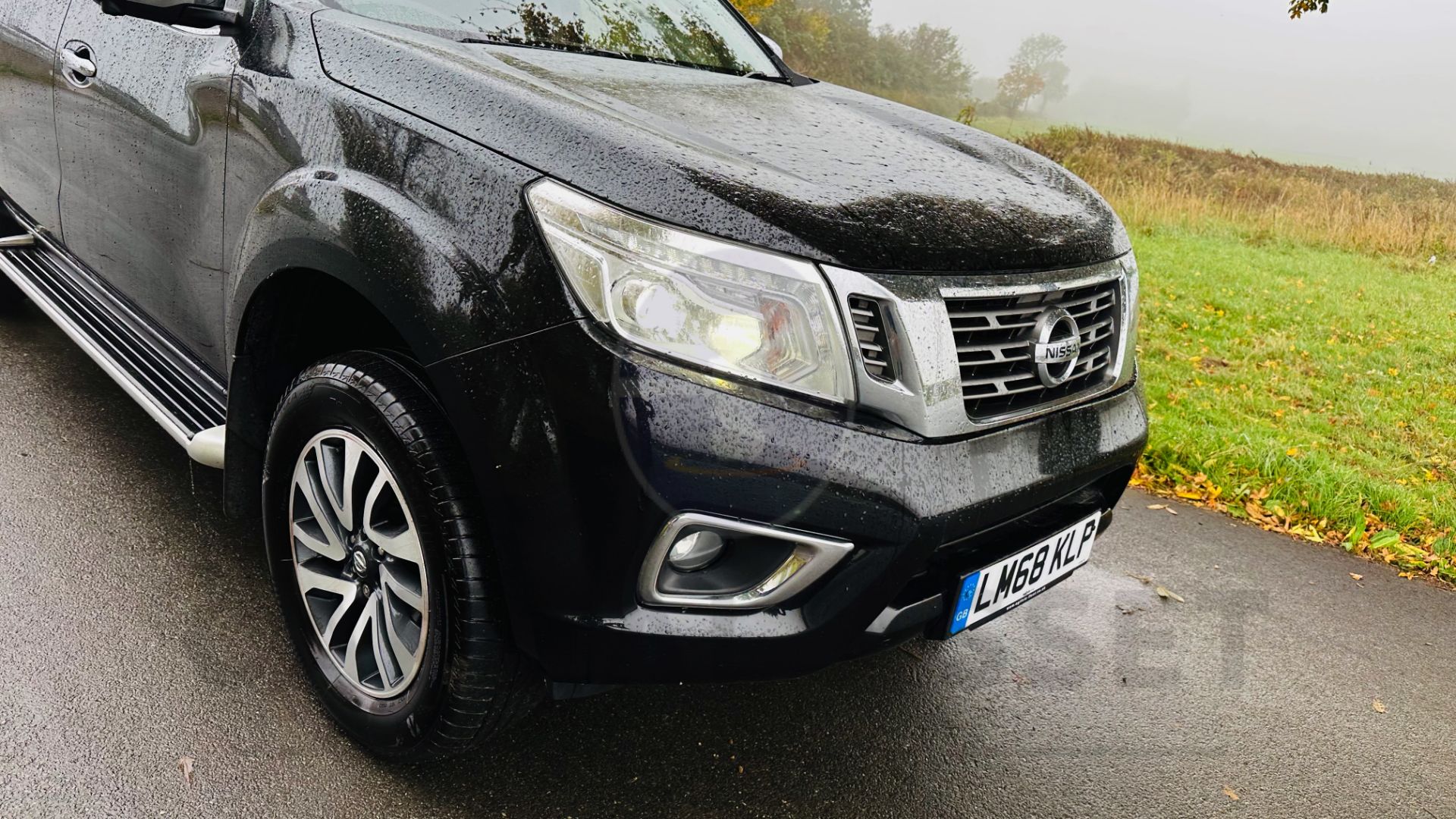 NISSAN NAVARA *TEKNA EDITION* DOUBLE CAB PICK-UP (2019 - EURO 6) 2.3 DCI - STOP/START (1 OWNER) - Image 16 of 48