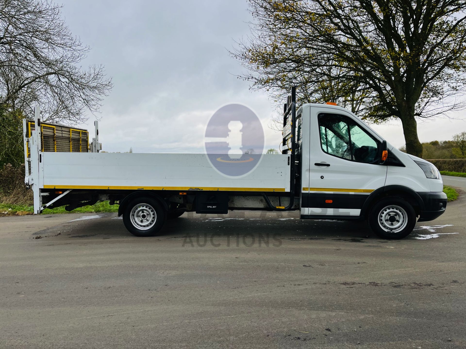 (On Sale) FORD TRANSIT 2.0TDCI "130" XLWB DROPSIDE WITH ELECTRIC TAIL LIFT (2019) 1 OWNER - EURO 6 - Image 13 of 22