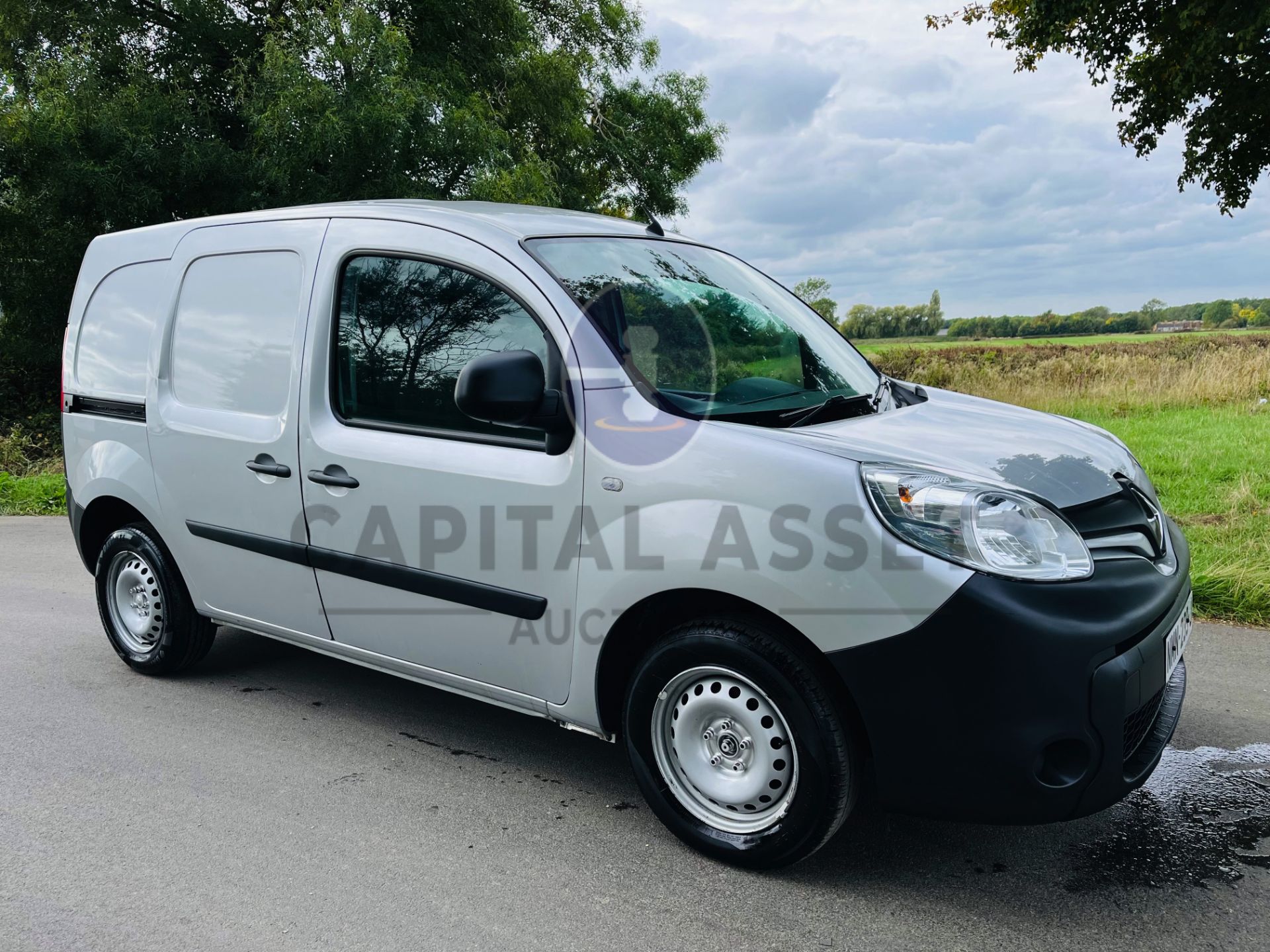 RENAULT KANGOO 1.5DCI "BUSINESS EDITION" (2018) EURO 6 - 6 SPEED - AIR CON - STOP / START -ELEC PACK - Image 2 of 22
