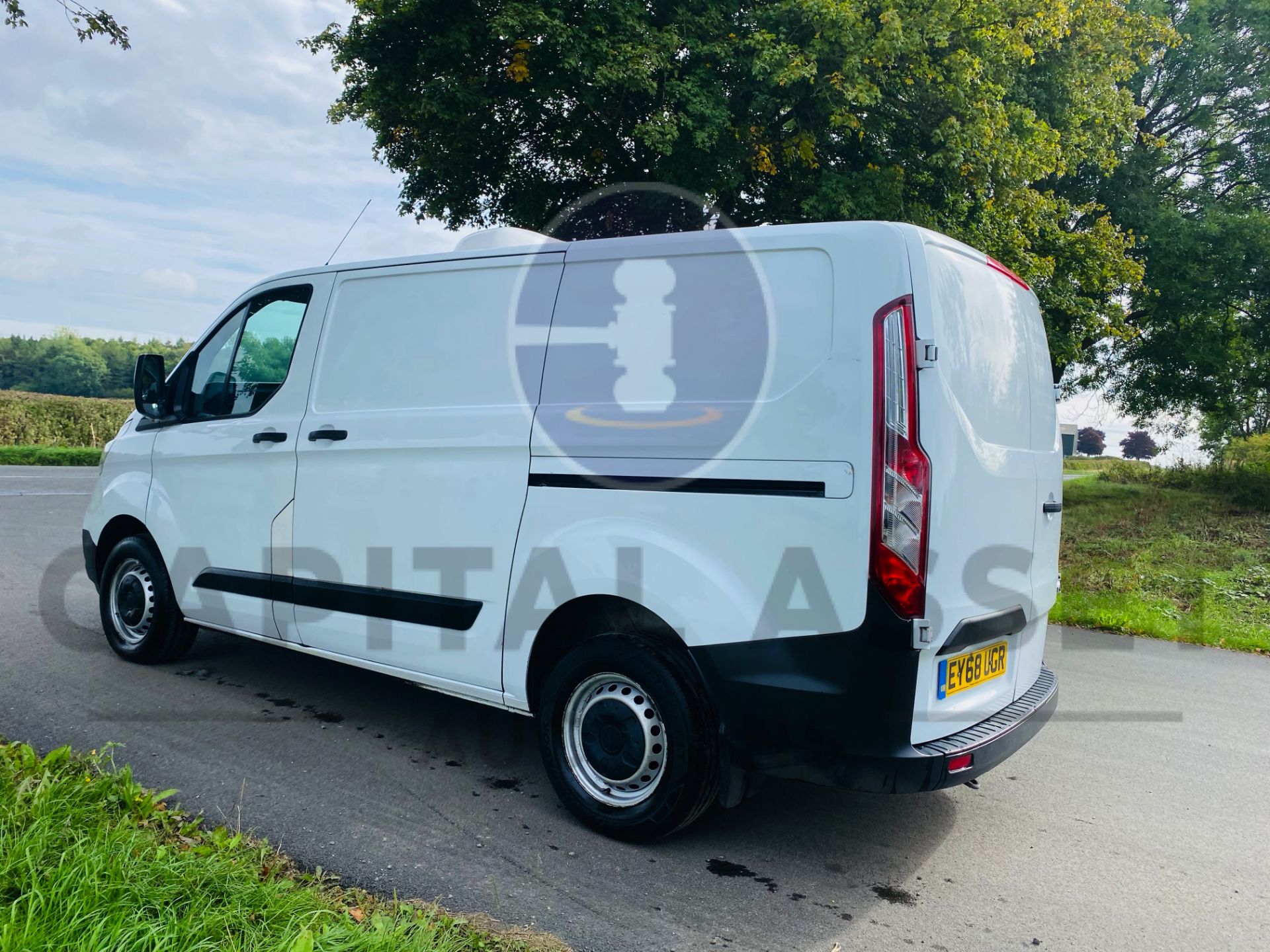 (ON SALE) FORD TRANSIT CUSTOM *GAH REFRIGERATED VAN* (2019 - EURO 6) 2.0 TDCI - 6 SPEED (1 OWNER) - Image 5 of 38