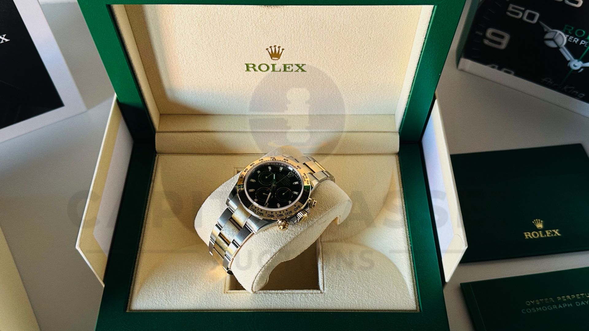 (On Sale) ROLEX COSMOGRAPH DAYTONA *18ct GOLD & OYSTER STEEL* (NOVEMBER 2022 MODEL) *BEAT THE WAIT* - Image 22 of 25