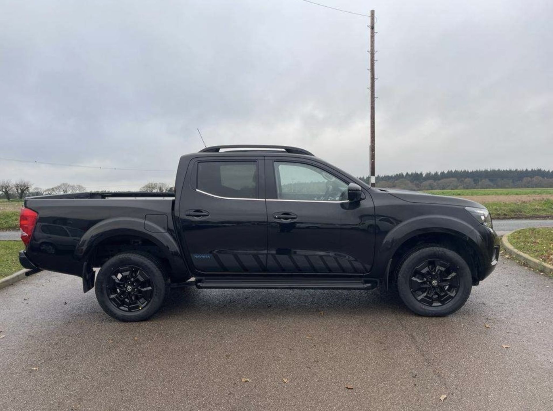 (ON SALE) NISSAN NAVARA *N-GUARD EDITION* DOUBLE CAB PICK-UP (2021-EURO 6) 2.3 DCI - (1 OWNER)