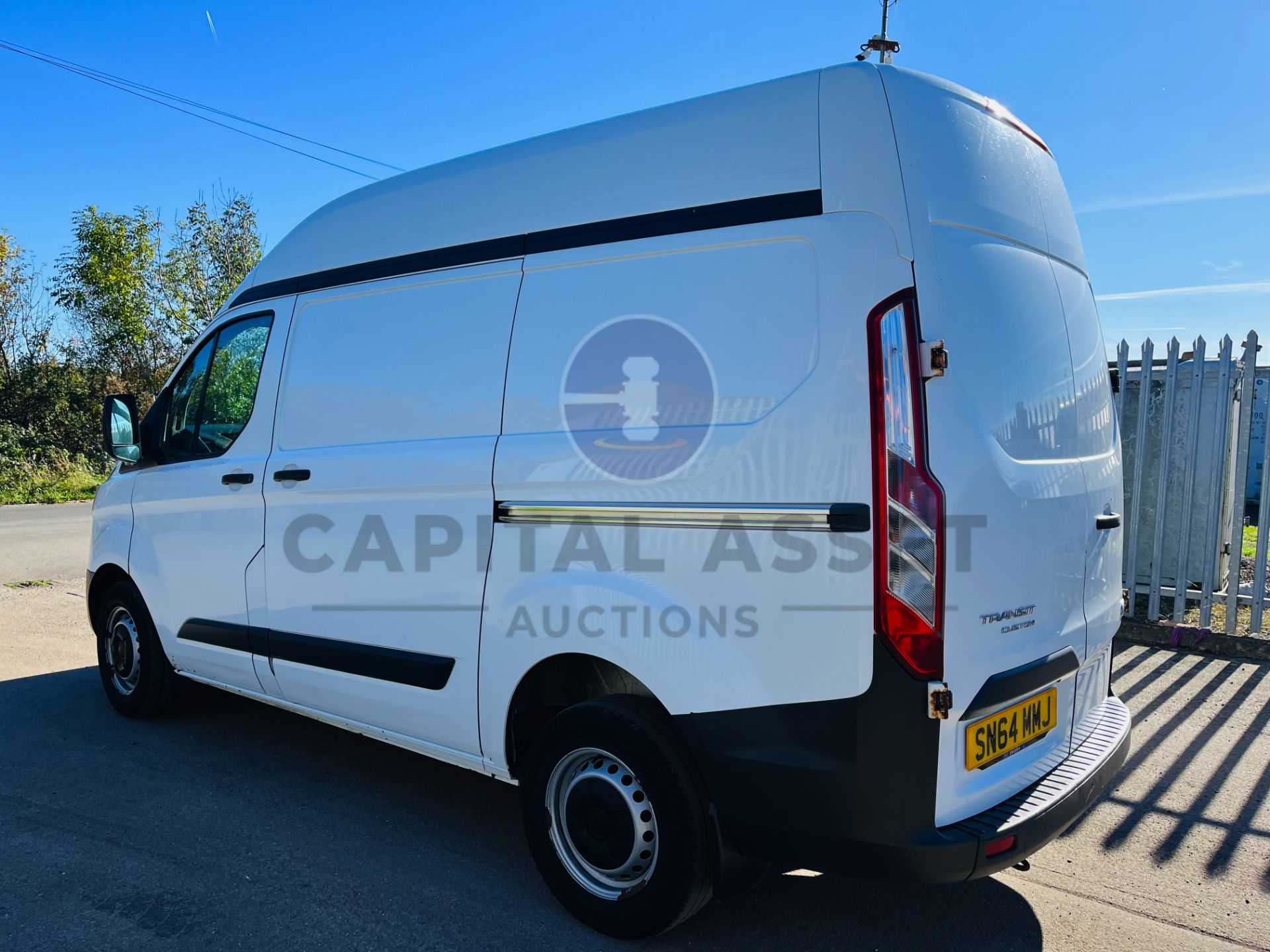 FORD TRASNIT CUSTOM 2.2TDCI ECO-TECH 290 (2015 MODEL) RARE HIGH ROOF - IDEAL CAMPER CONVERSION ? - Image 8 of 20