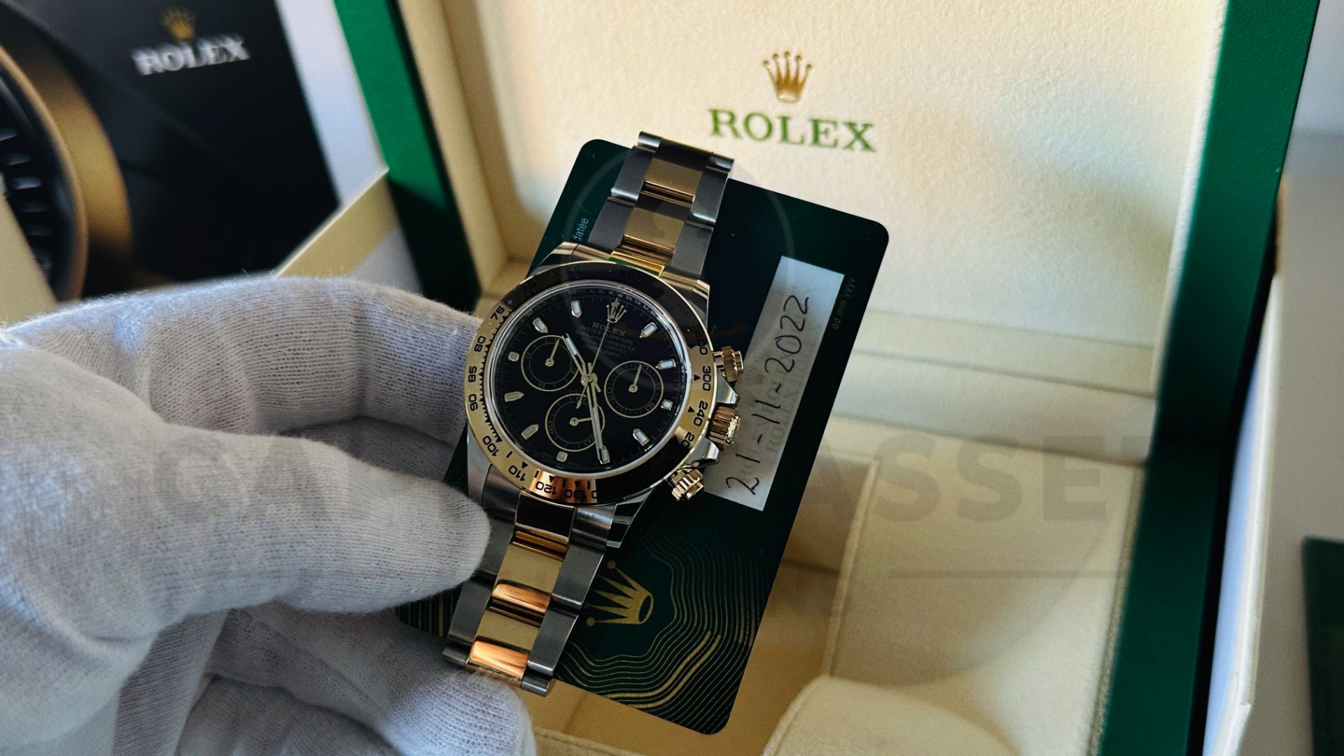 (On Sale) ROLEX COSMOGRAPH DAYTONA *18ct GOLD & OYSTER STEEL* (NOVEMBER 2022 MODEL) *BEAT THE WAIT* - Image 19 of 25