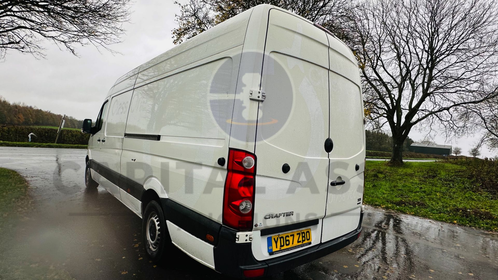 VOLKSWAGEN CRAFTER CR35 *LWB - GAH REFRIGERATED VAN* (2018 - EURO 6) 2.0 TDI 'BLUEMOTION' (1 OWNER) - Image 10 of 37