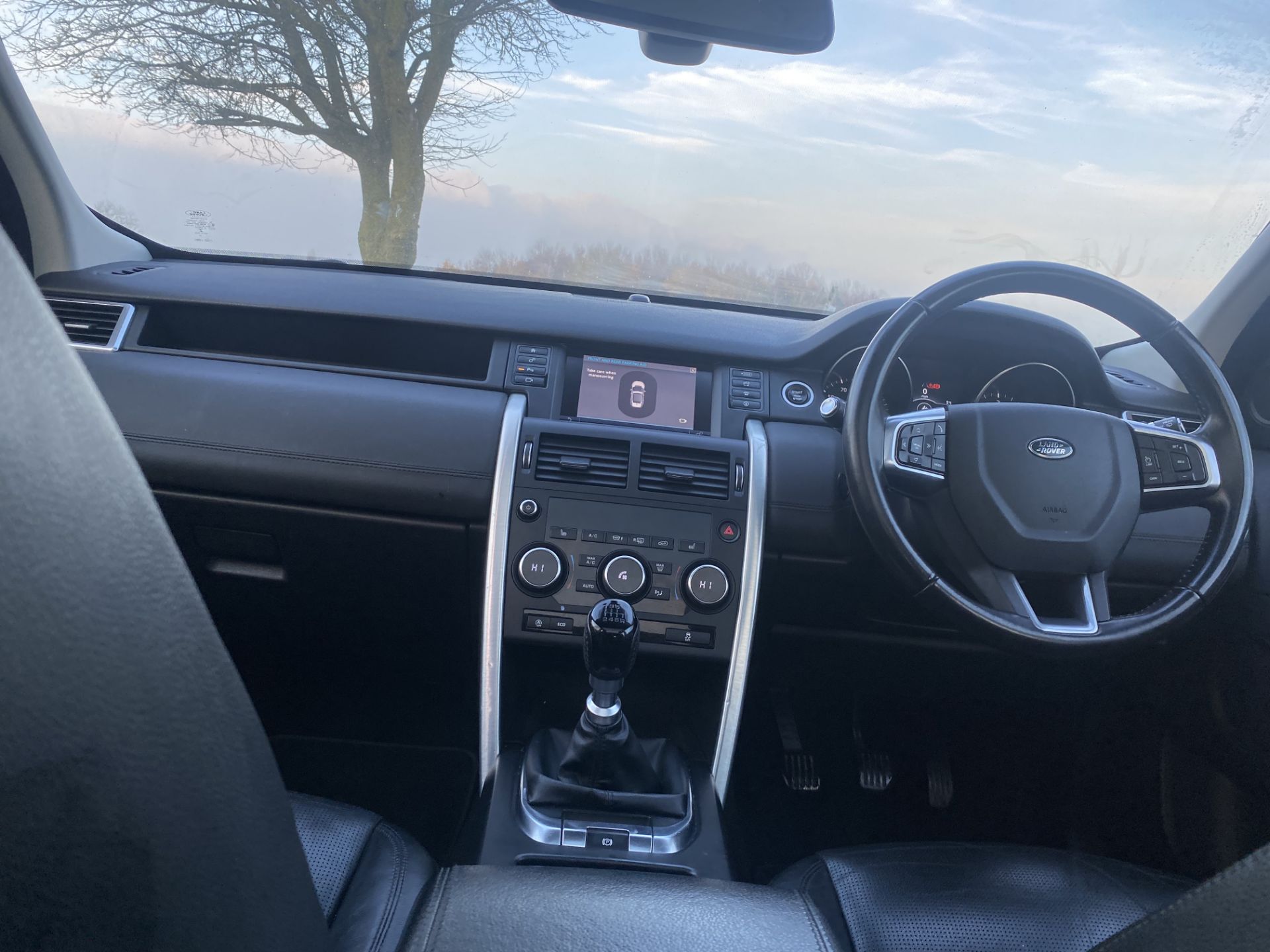 (ON SALE) LANDROVER DISCOVERY SPORT "HSE" 18 REG - 1 OWNER - LEATHER PANORAMIC ROOF - FULLY LOADED - - Image 15 of 37