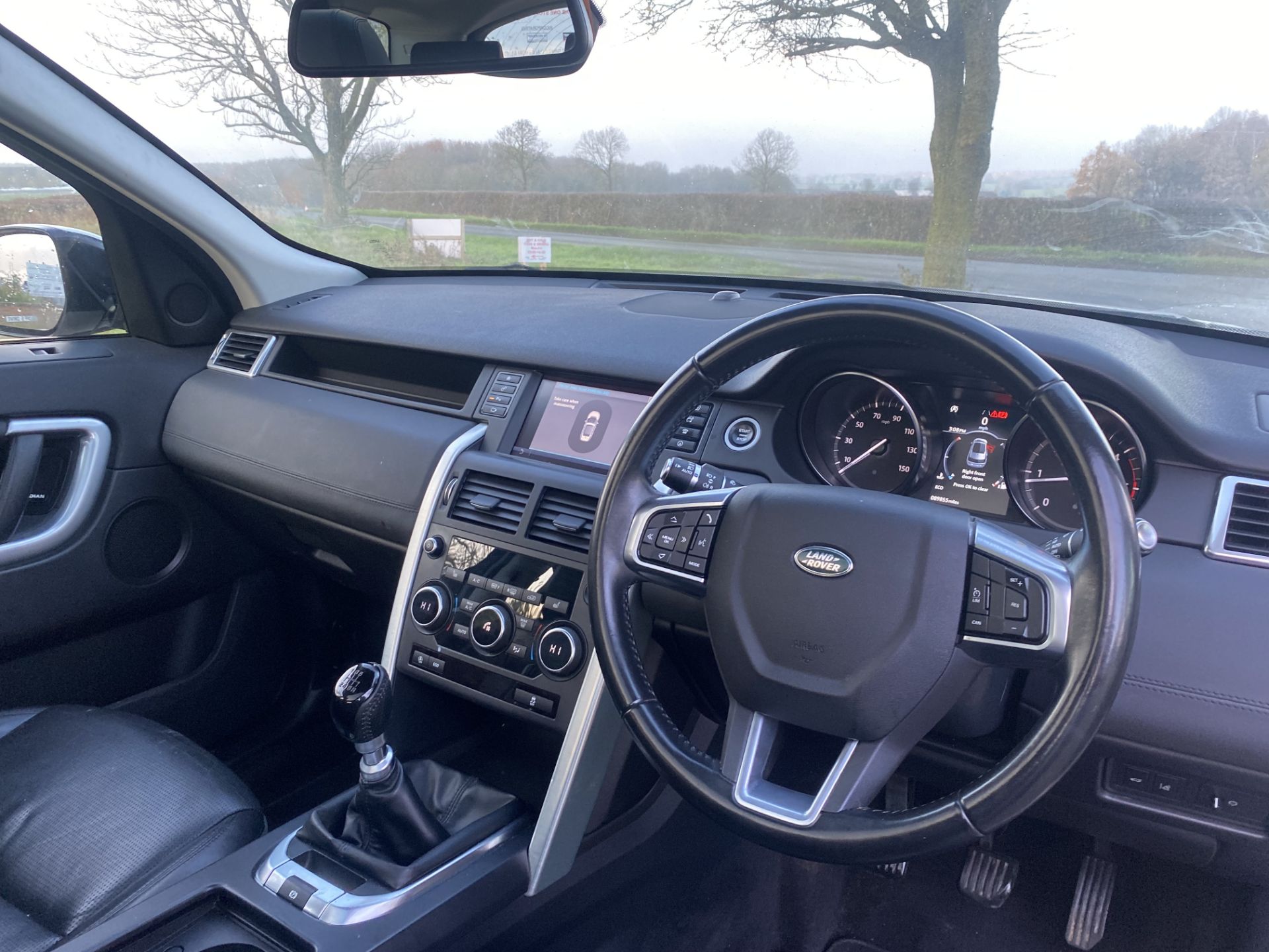 (ON SALE) LANDROVER DISCOVERY SPORT "HSE" 18 REG - 1 OWNER - LEATHER PANORAMIC ROOF - FULLY LOADED - - Image 30 of 37