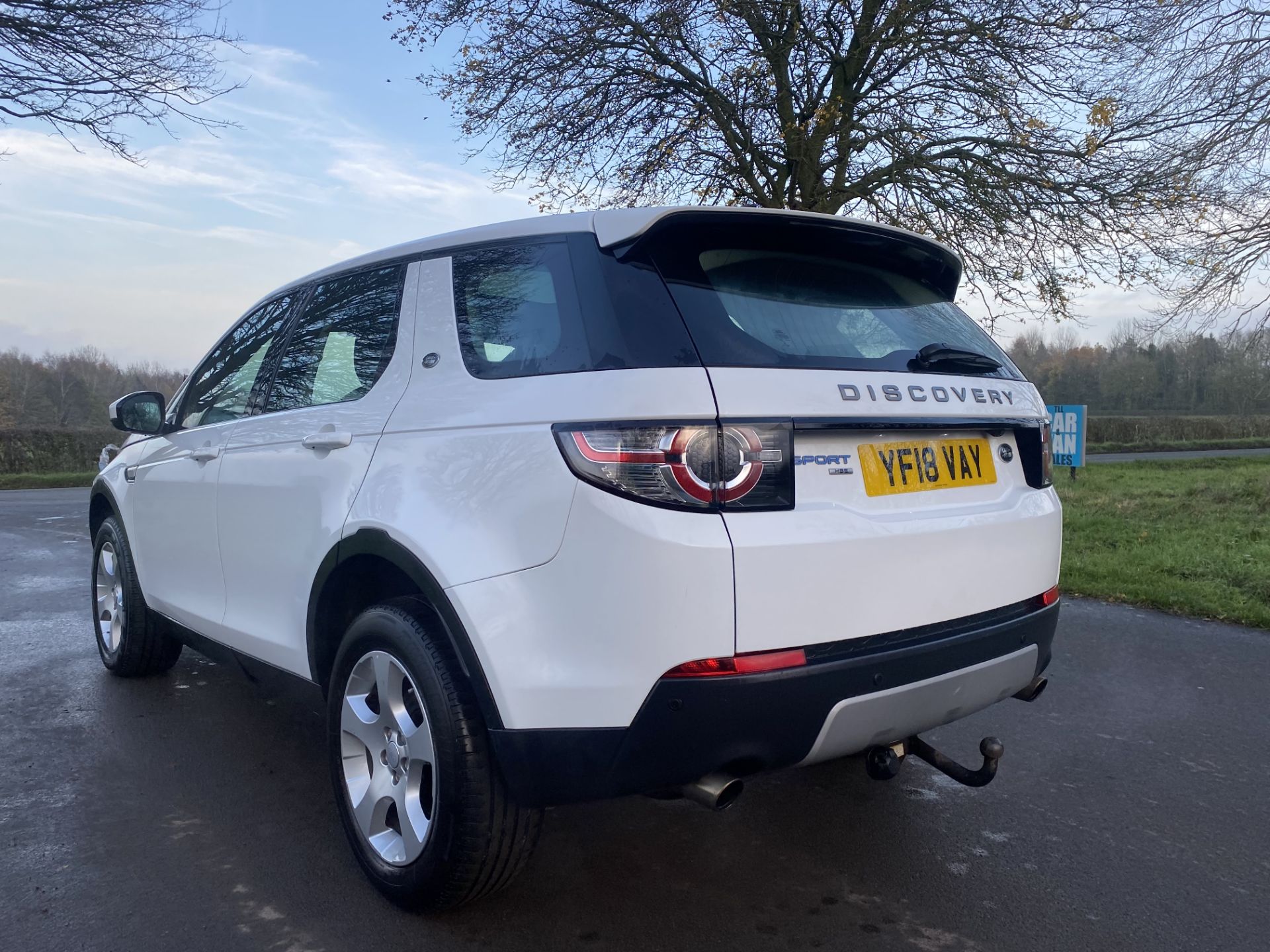(ON SALE) LANDROVER DISCOVERY SPORT "HSE" 18 REG - 1 OWNER - LEATHER PANORAMIC ROOF - FULLY LOADED - - Image 7 of 37