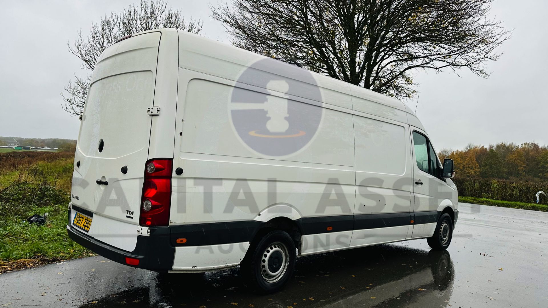 VOLKSWAGEN CRAFTER CR35 *LWB - GAH REFRIGERATED VAN* (2018 - EURO 6) 2.0 TDI 'BLUEMOTION' (1 OWNER) - Image 13 of 37