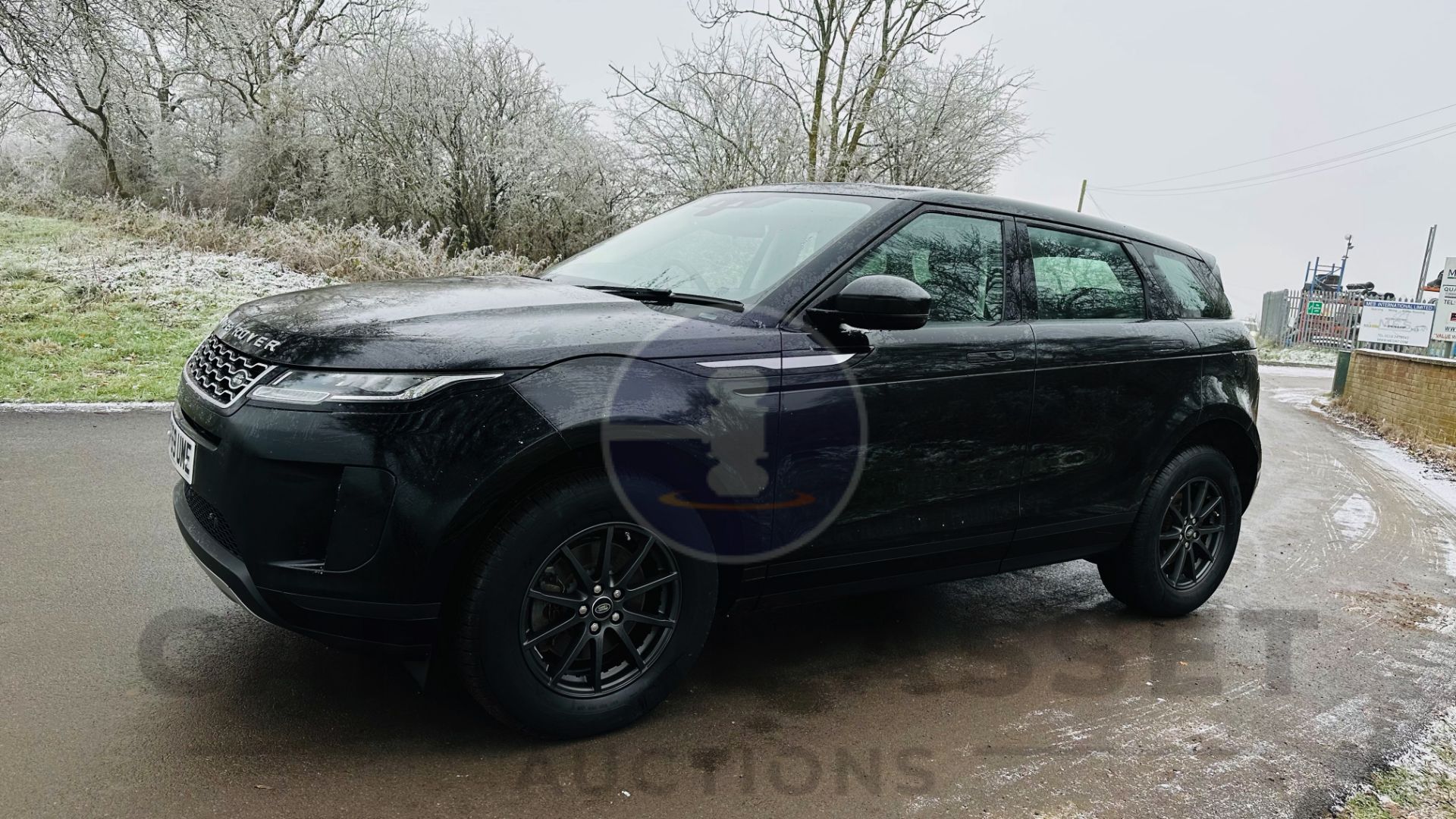 (ON SALE) RANGE ROVER EVOQUE 5 DOOR SUV (2020 - NEW MODEL) 2.0 DIESEL - EURO 6 (1 OWNER) *HUGE SPEC* - Image 7 of 44