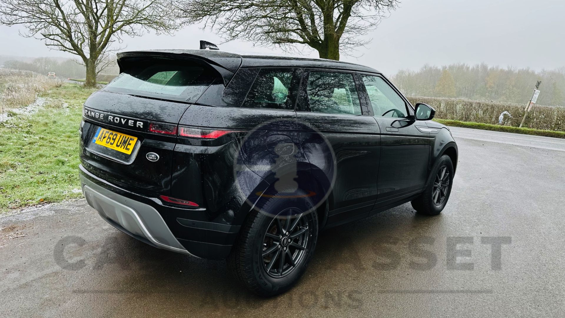 (ON SALE) RANGE ROVER EVOQUE 5 DOOR SUV (2020 - NEW MODEL) 2.0 DIESEL - EURO 6 (1 OWNER) *HUGE SPEC* - Image 12 of 44