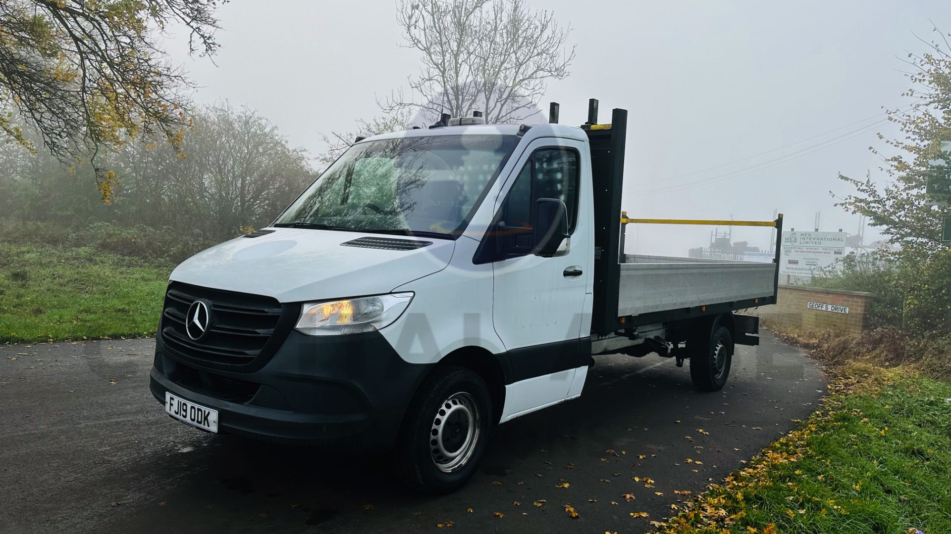 MERCEDES-BENZ SPRINTER 314 CDI RWD *LWB - DROPSIDE TRUCK* (2019 - EURO 6) 141 BHP -6 SPEED (3500 KG) - Image 5 of 37