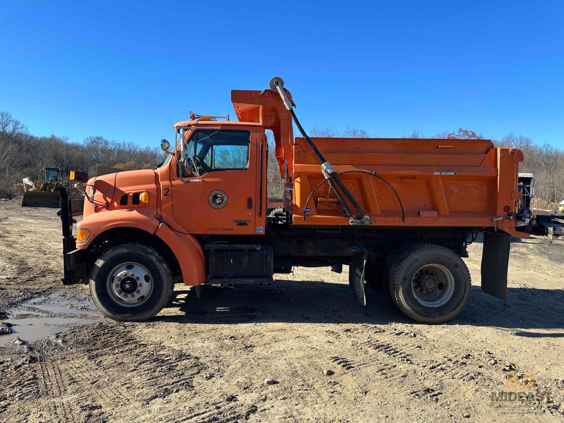 Sterling L7500 6 wheel dump truck - Image 7 of 32