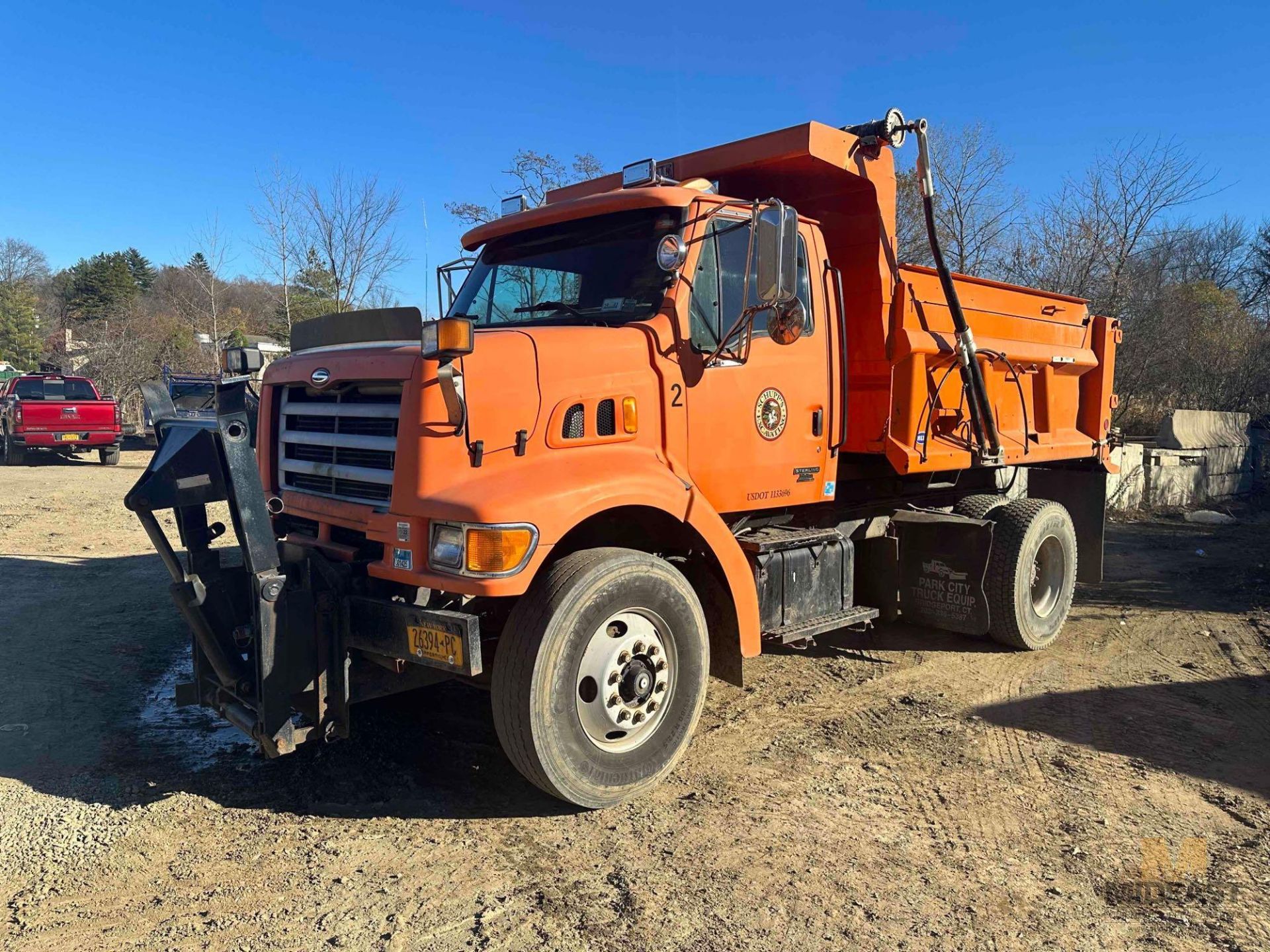 Sterling L7500 6 wheel dump truck