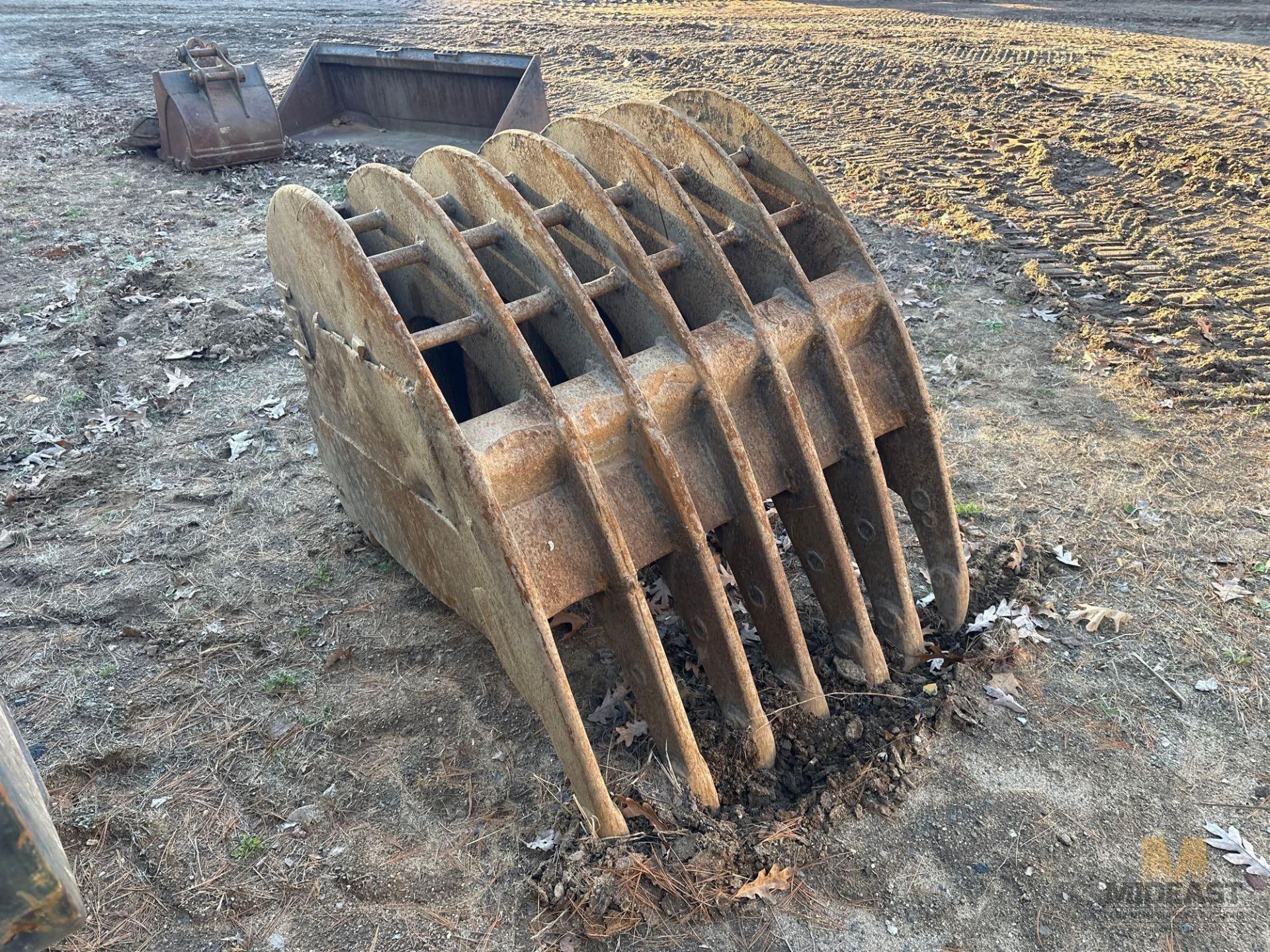 Skeleton Bucket - Image 4 of 6