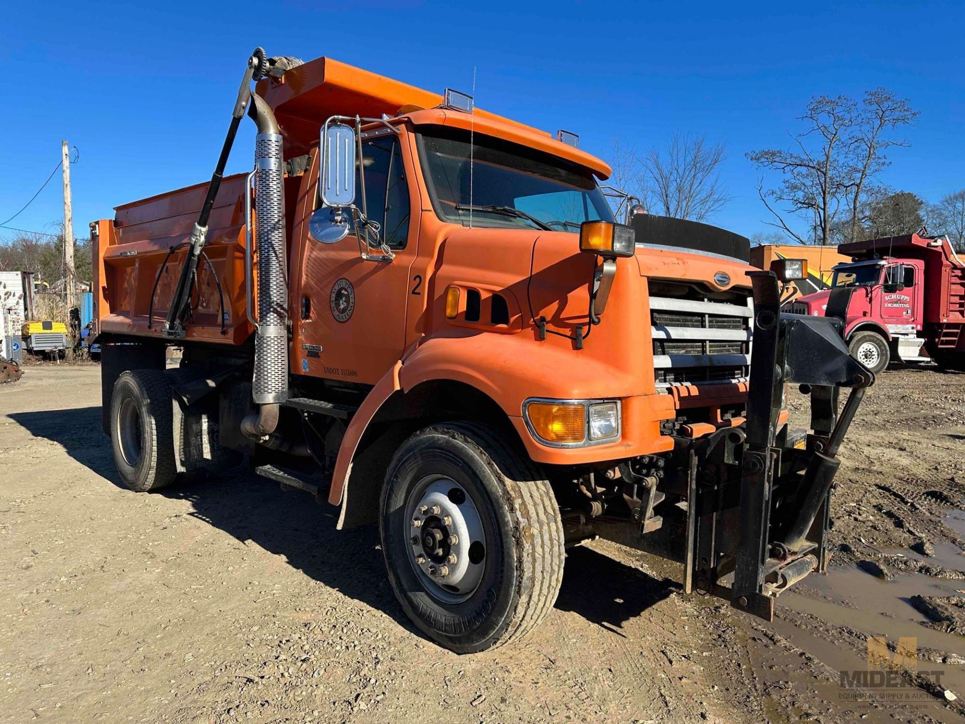 Sterling L7500 6 wheel dump truck - Image 13 of 32