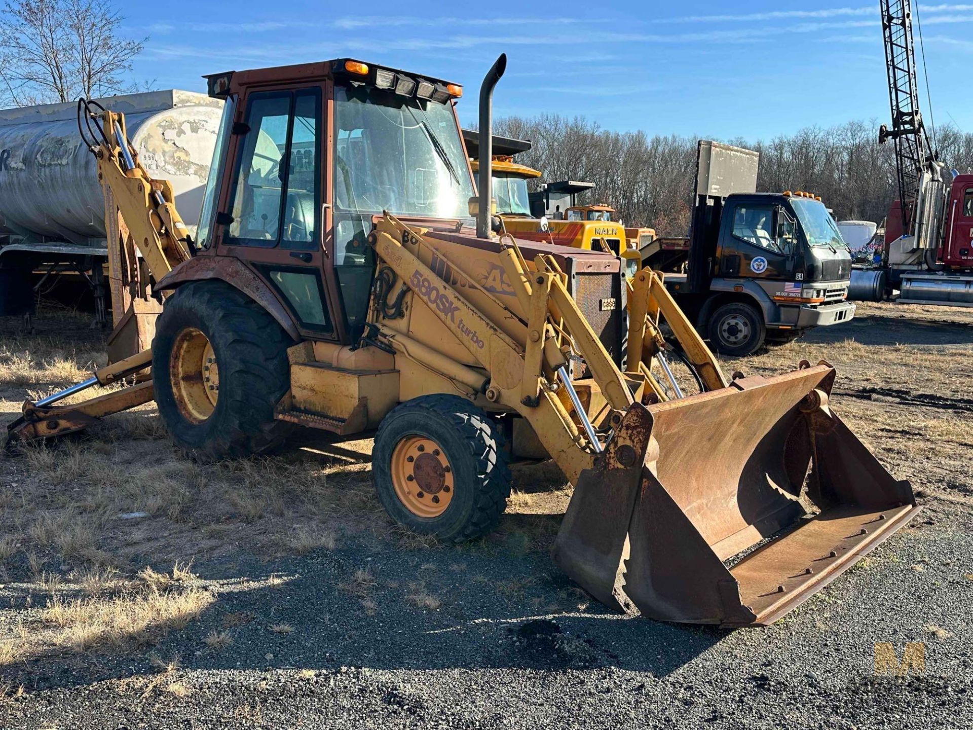 CASE 580 Super K Backhoe - Image 2 of 18