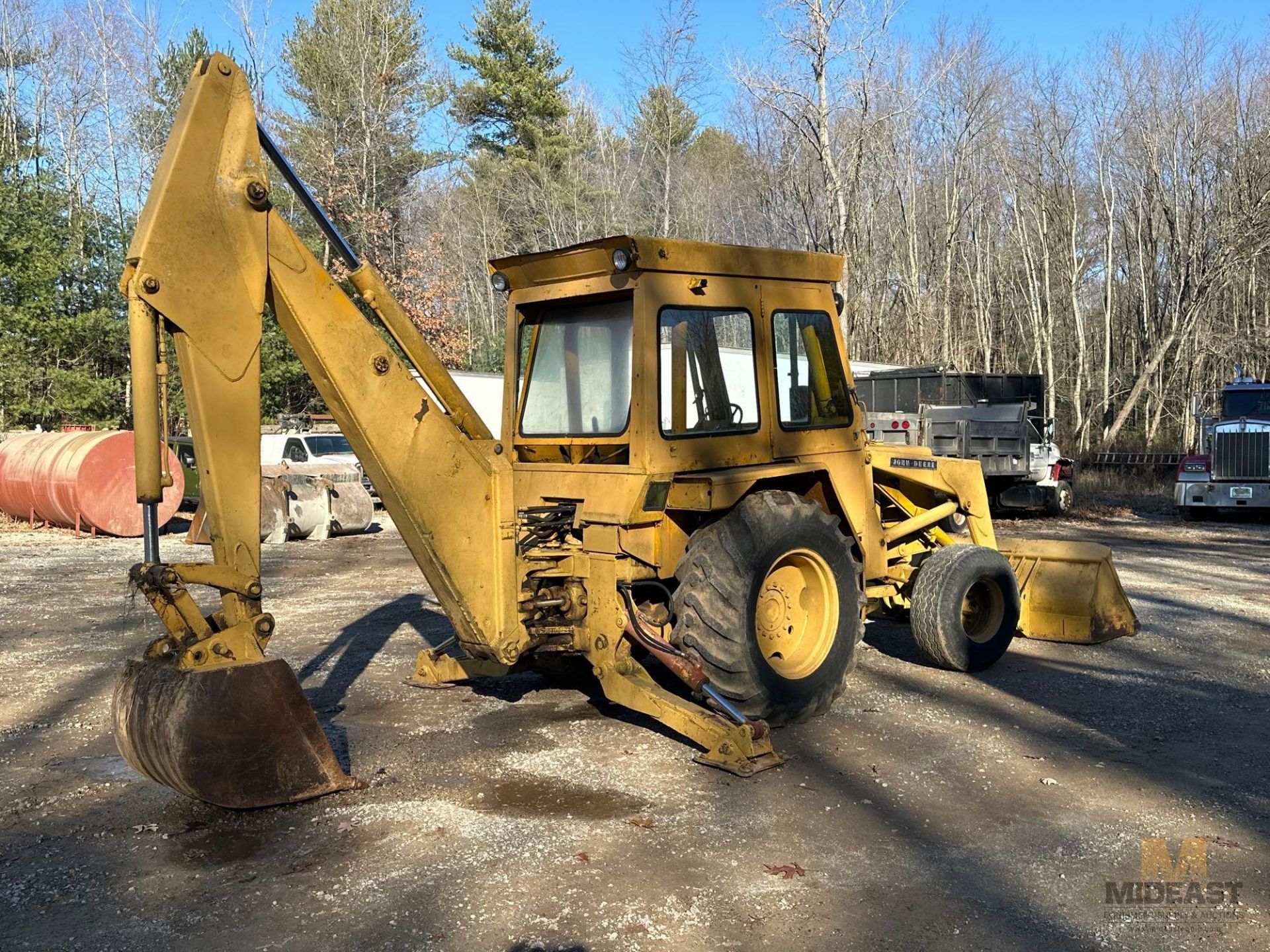 John Deere 4x2 Backhoe - Image 4 of 17