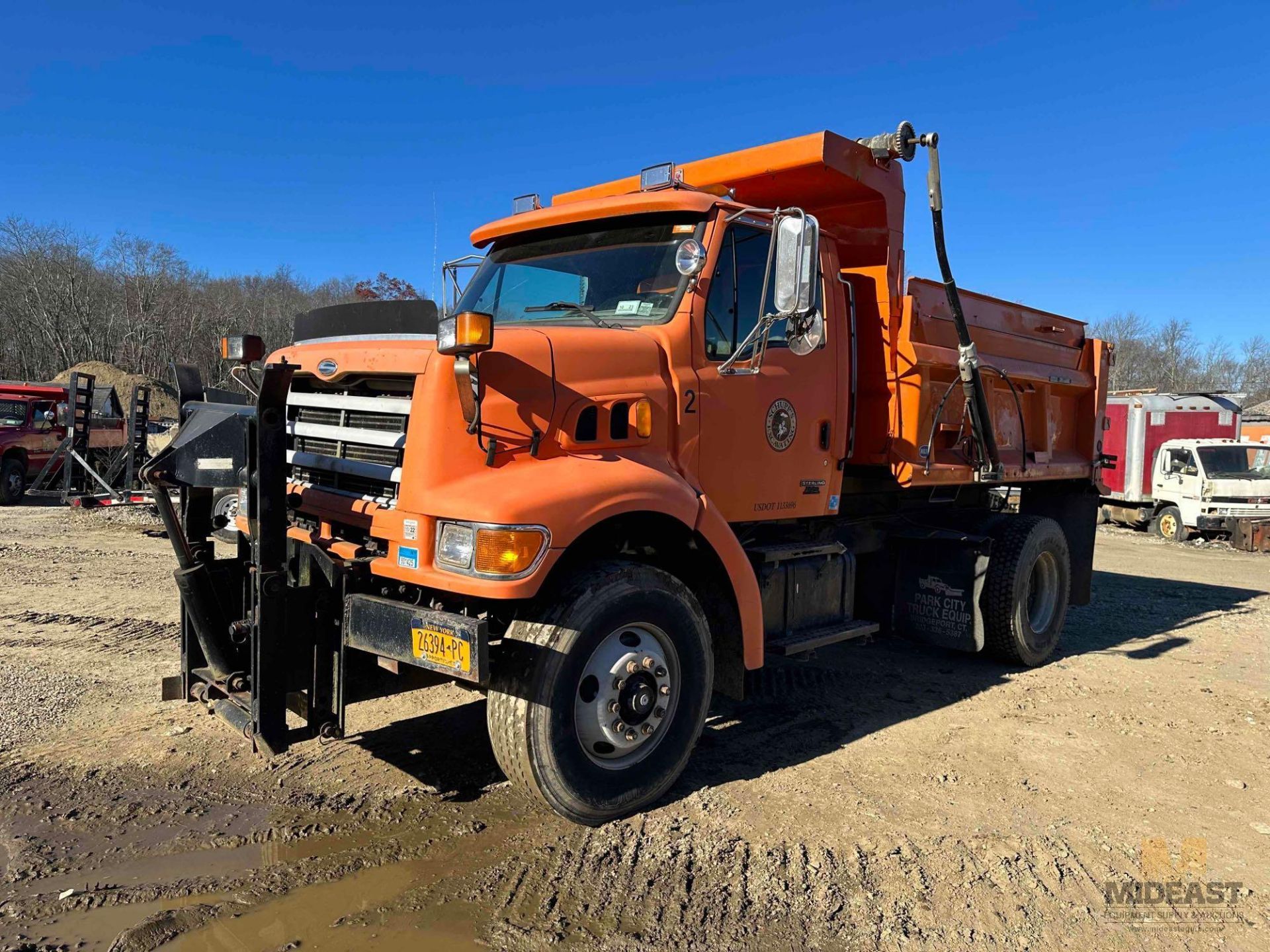 Sterling L7500 6 wheel dump truck - Image 6 of 32