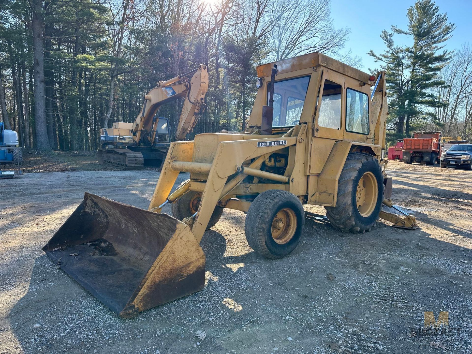 John Deere 4x2 Backhoe