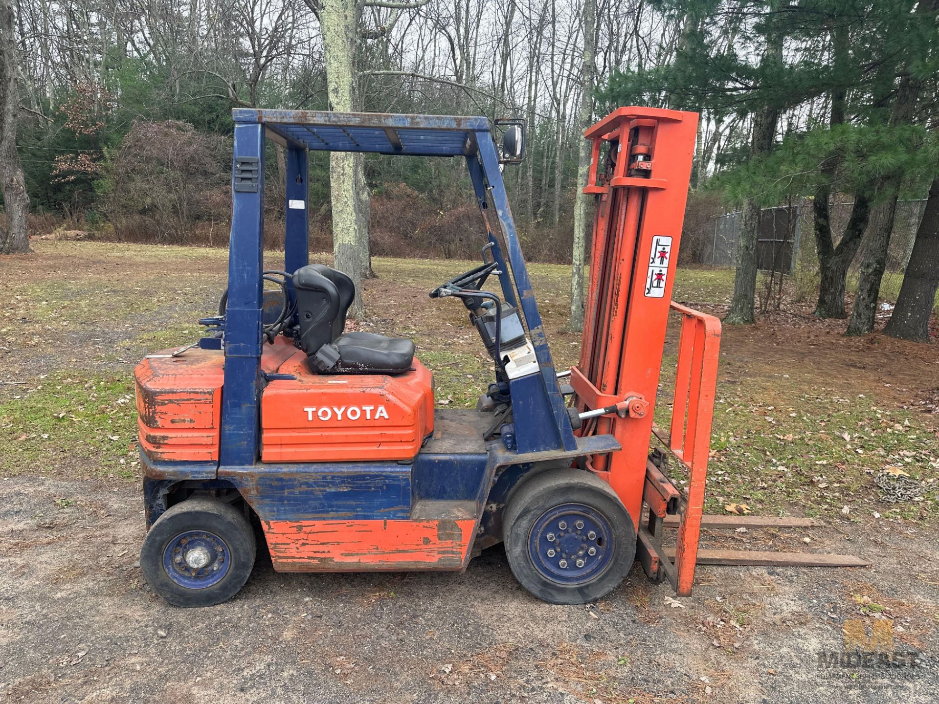 Toyota Forklift - Image 6 of 9