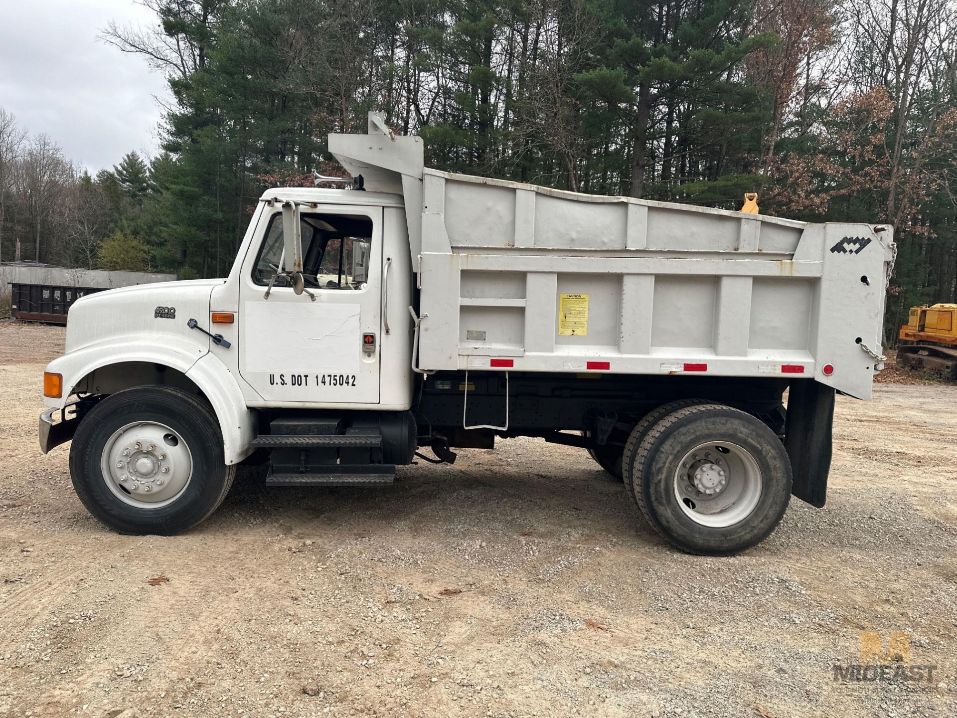 1991 International 4900 Truck, VIN 1HTSDZ7N0MH341363 - Image 2 of 23