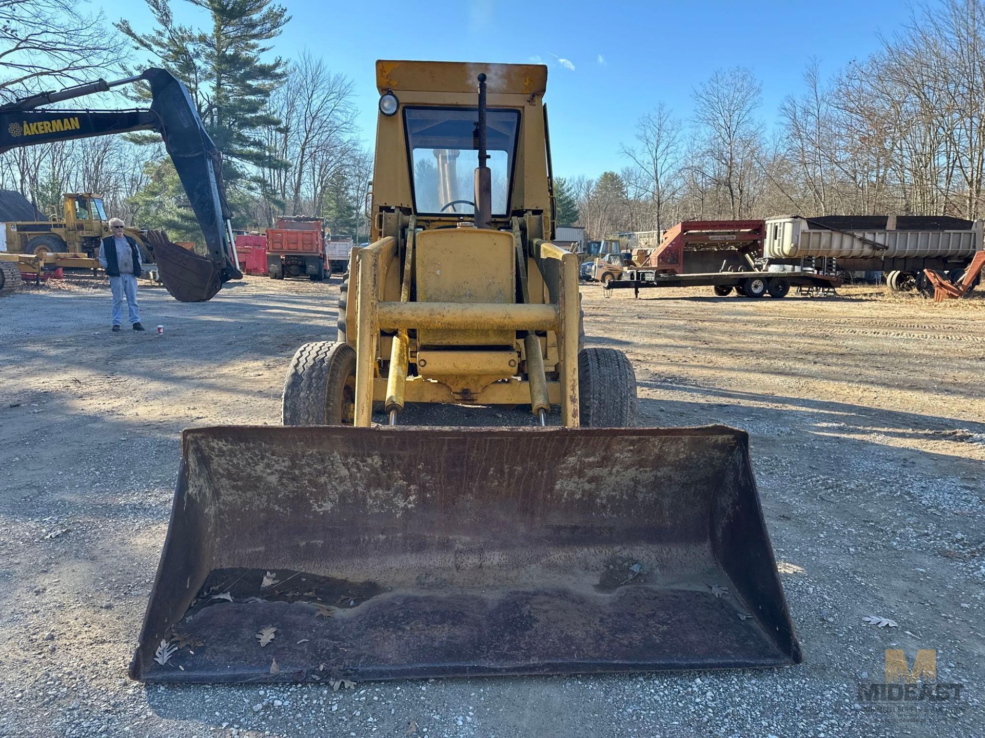 John Deere 4x2 Backhoe - Image 8 of 17