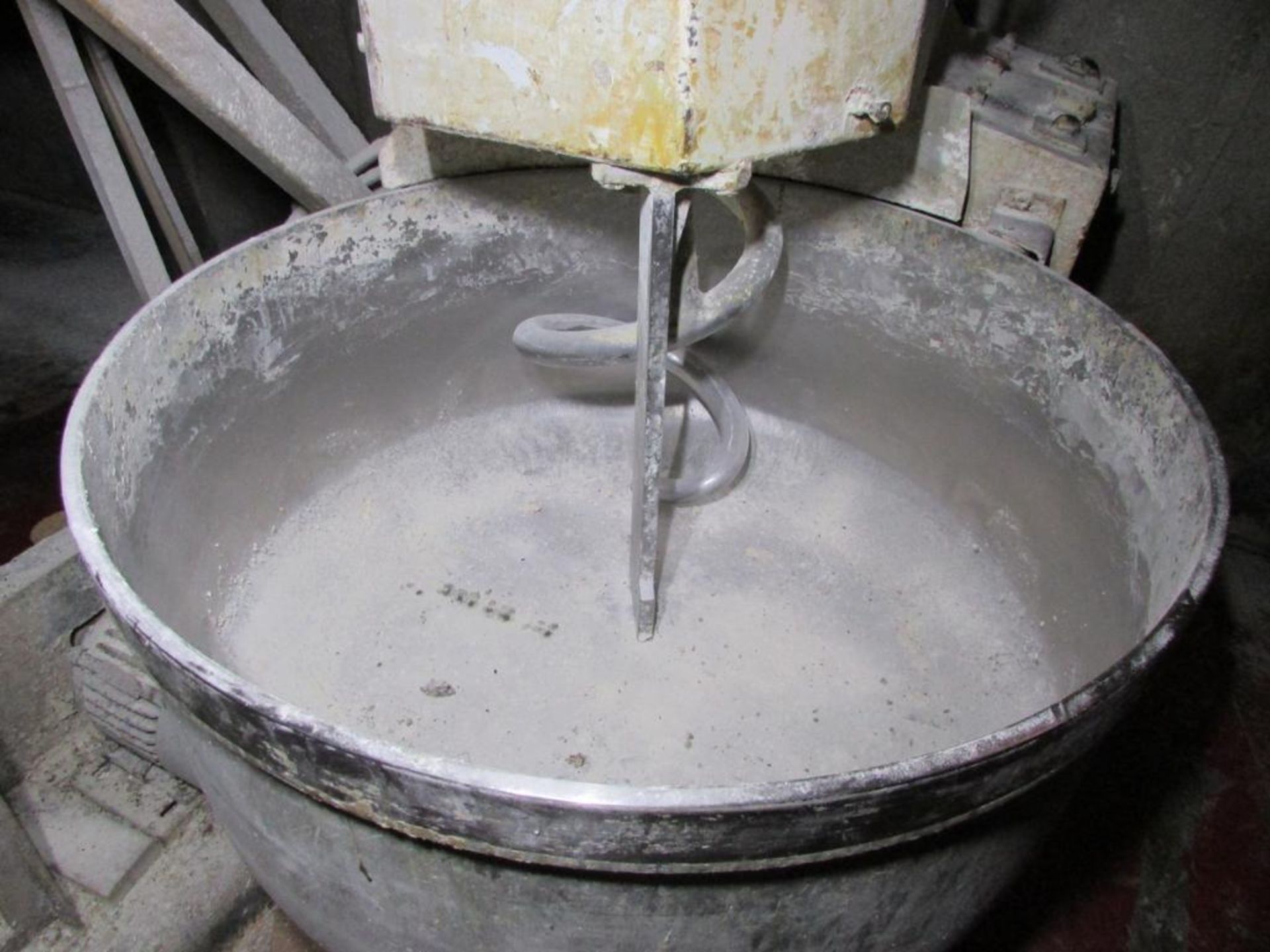 Empire LF250 Spiral Dough Mixer, 40" Diameter x 18" Mixing Bowl, 220V 60Hz 3PH, S/N- 9007135 - Image 4 of 7