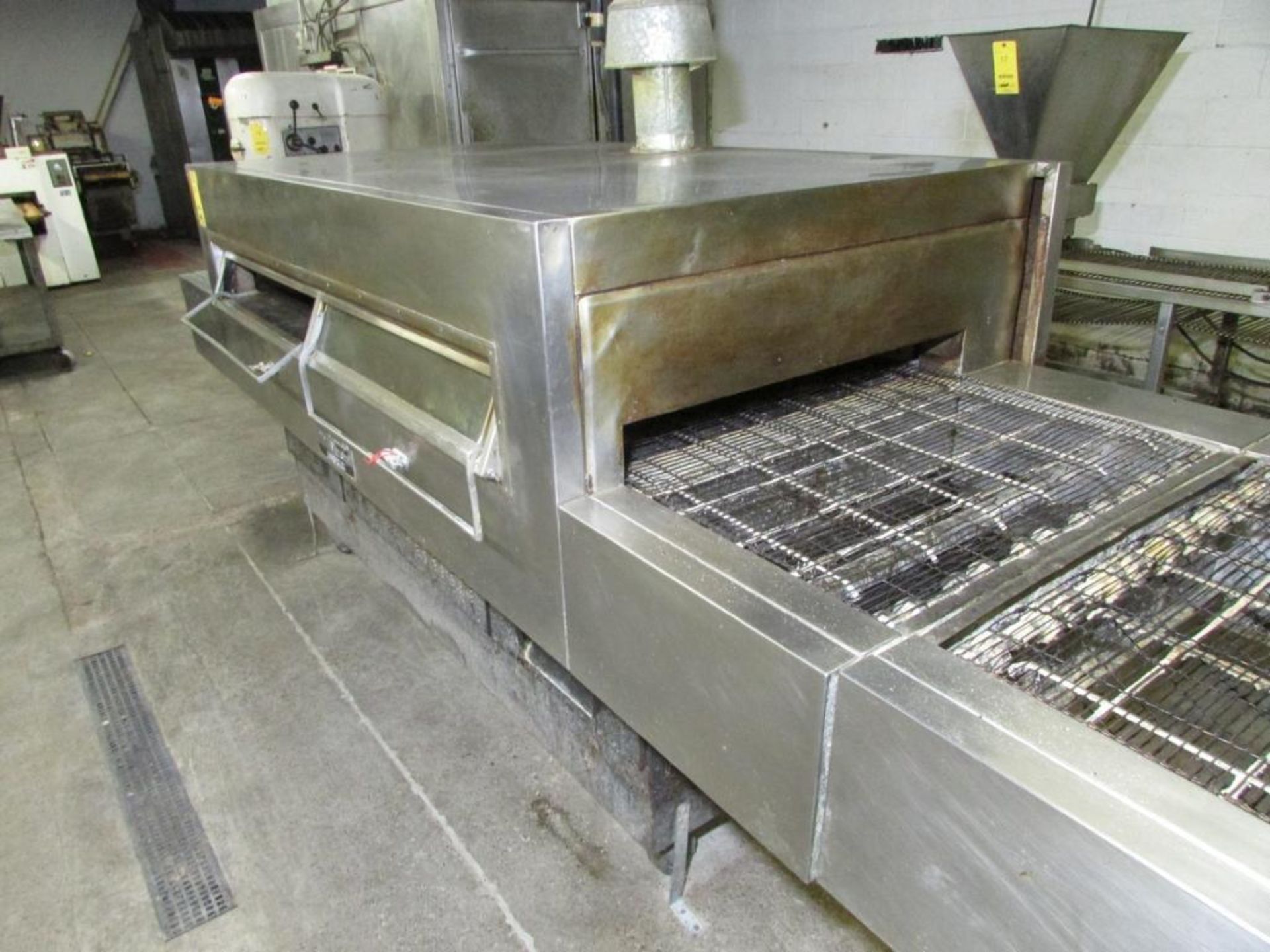 Middleby Marshall PS-250G Conveyor Tunnel Oven. 32"x4" Window, 80" Baking Chamber, 32"x10" Conveyor. - Image 5 of 11