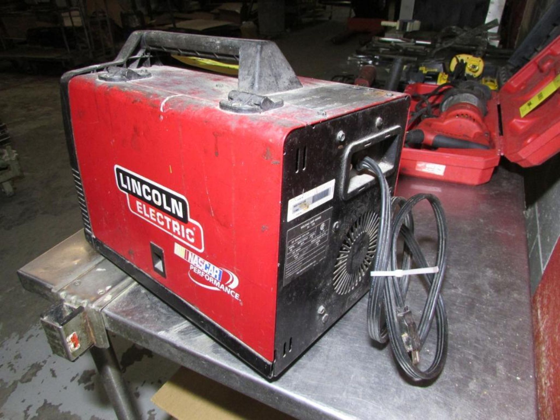 Lincoln Electric Pro Core 125 MIG Wire Welder. 30-125A, 90A 19V 20% Duty Cycle Output, 120V 20A 60Hz - Image 6 of 7
