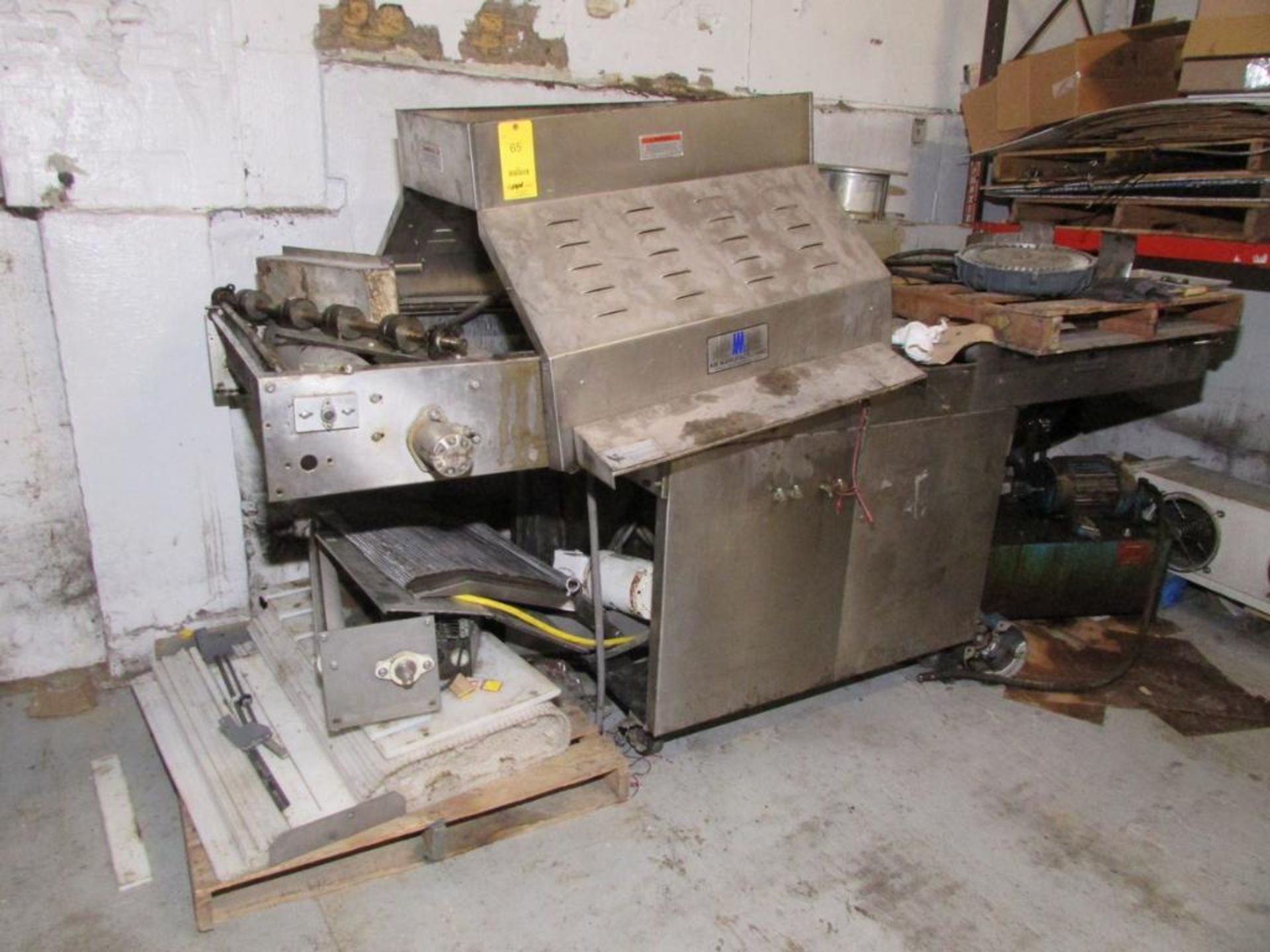AM Mk32 Pizza Press, 32"x32" Pizza Dies, 10'x32" Conveyor (Parts Machine)