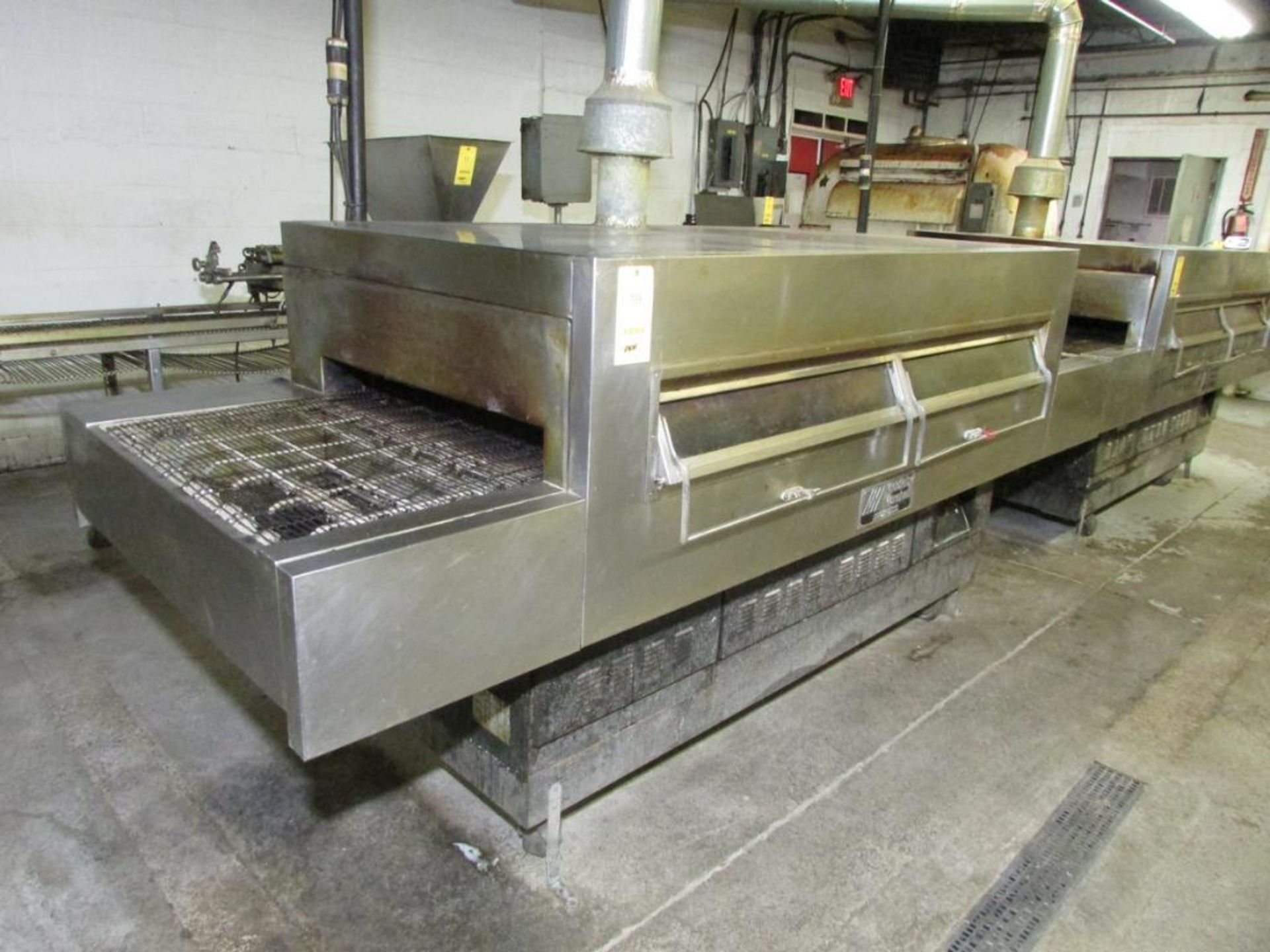 Middleby Marshall PS-250G Conveyor Tunnel Oven. 32"x4" Window, 80" Baking Chamber, 32"x10" Conveyor.