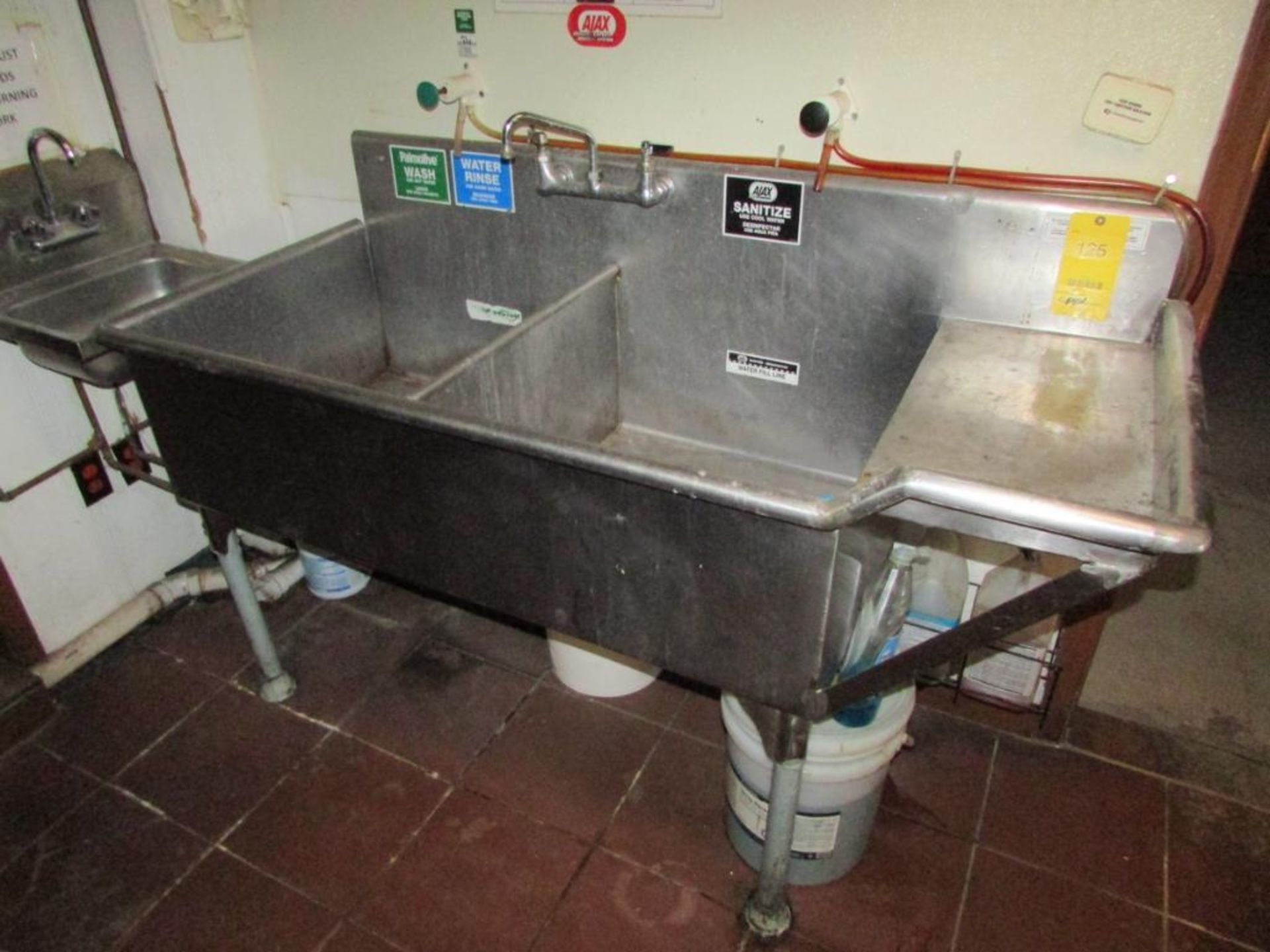 Double Basin Stainless Steel Sink. 24"x24"x14" Wash Basins. With Stainless Steel Hand Sink - Image 2 of 4