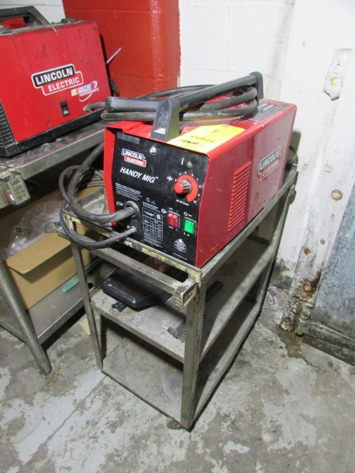 Lincoln Electric Handy MIG Wire Welder. 35-88A, 70A 17V 20% Duty Cycle Output, 115V 20A 60Hz 1PH Inp