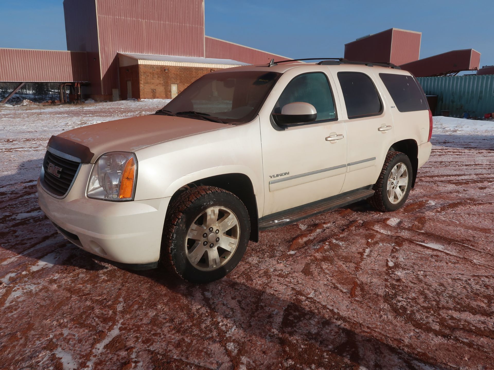 2013 GMC SUV, model Yukon SLT - Image 2 of 3