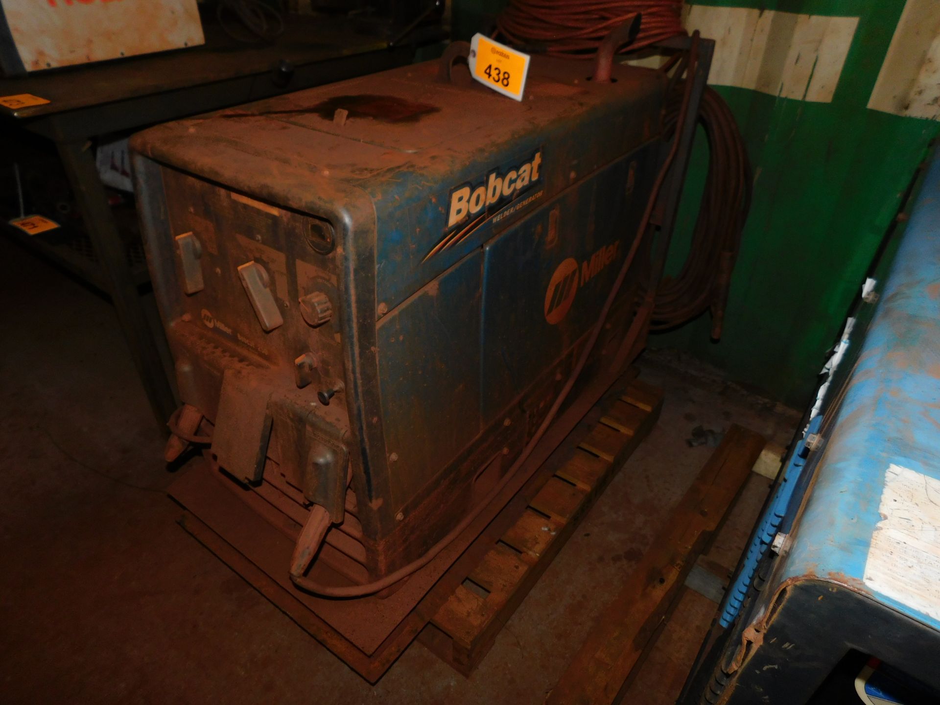 Miller gas powered generator/AC/DC welder - Image 2 of 3
