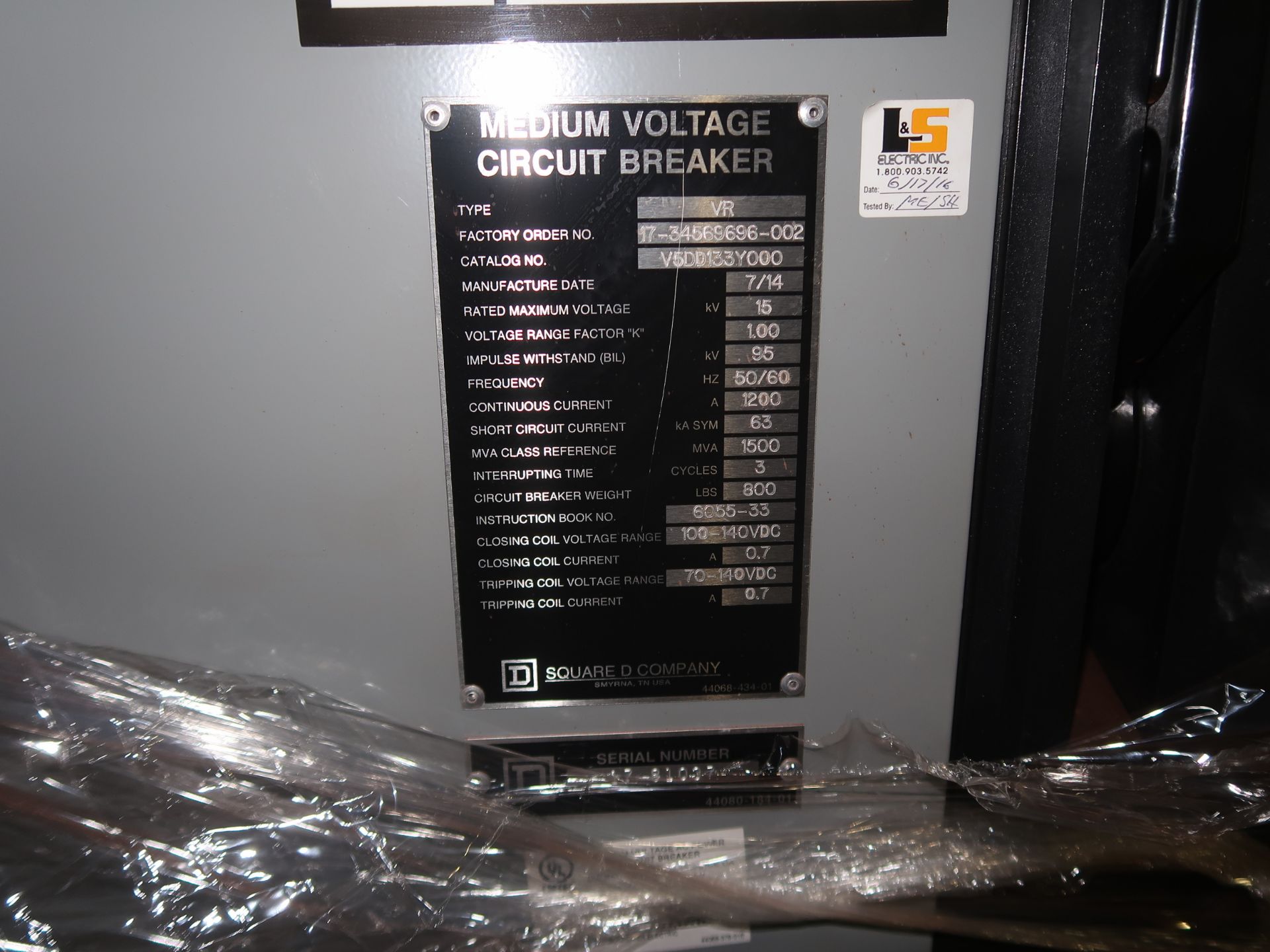 Square D VR 15 KVA medium voltage circuit breaker - Image 3 of 3